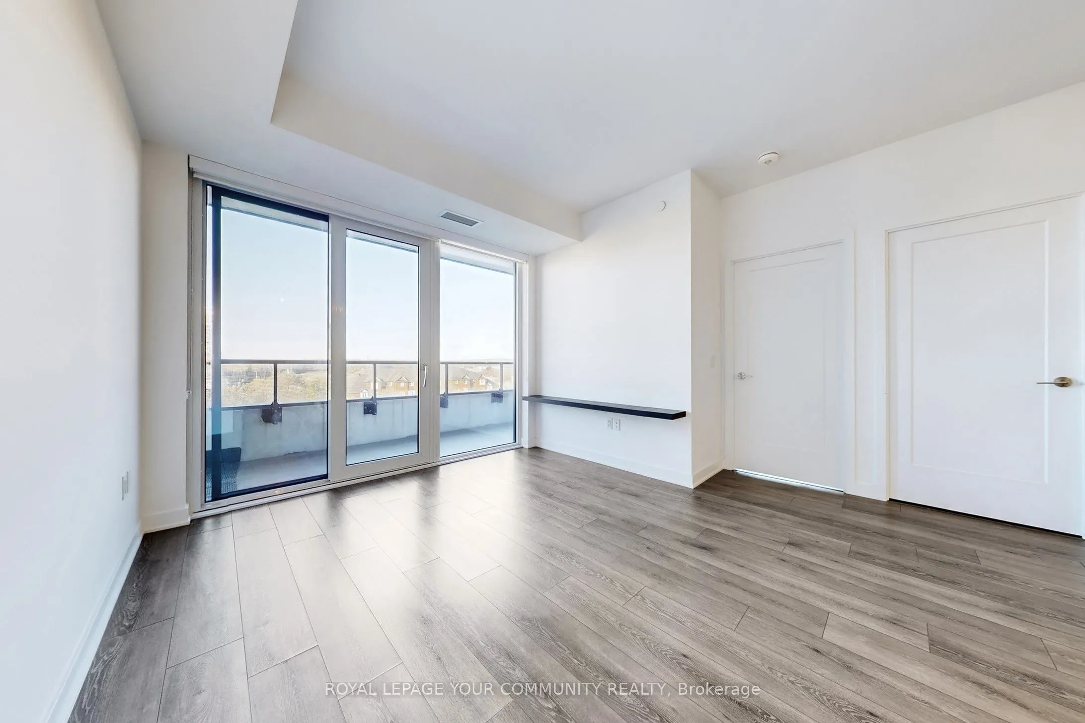 95 Oneida Crescent, #503