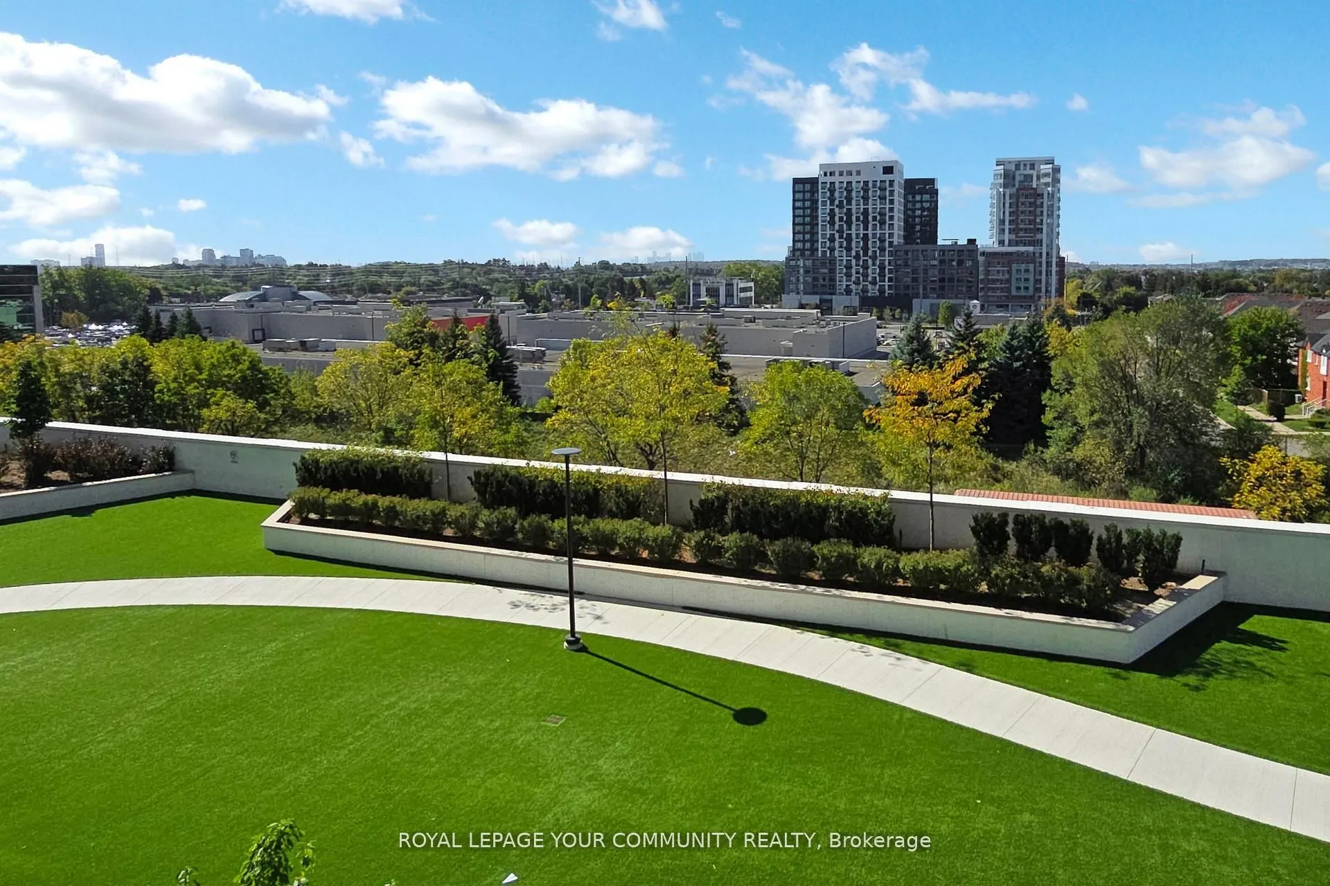 95 Oneida Crescent, #503