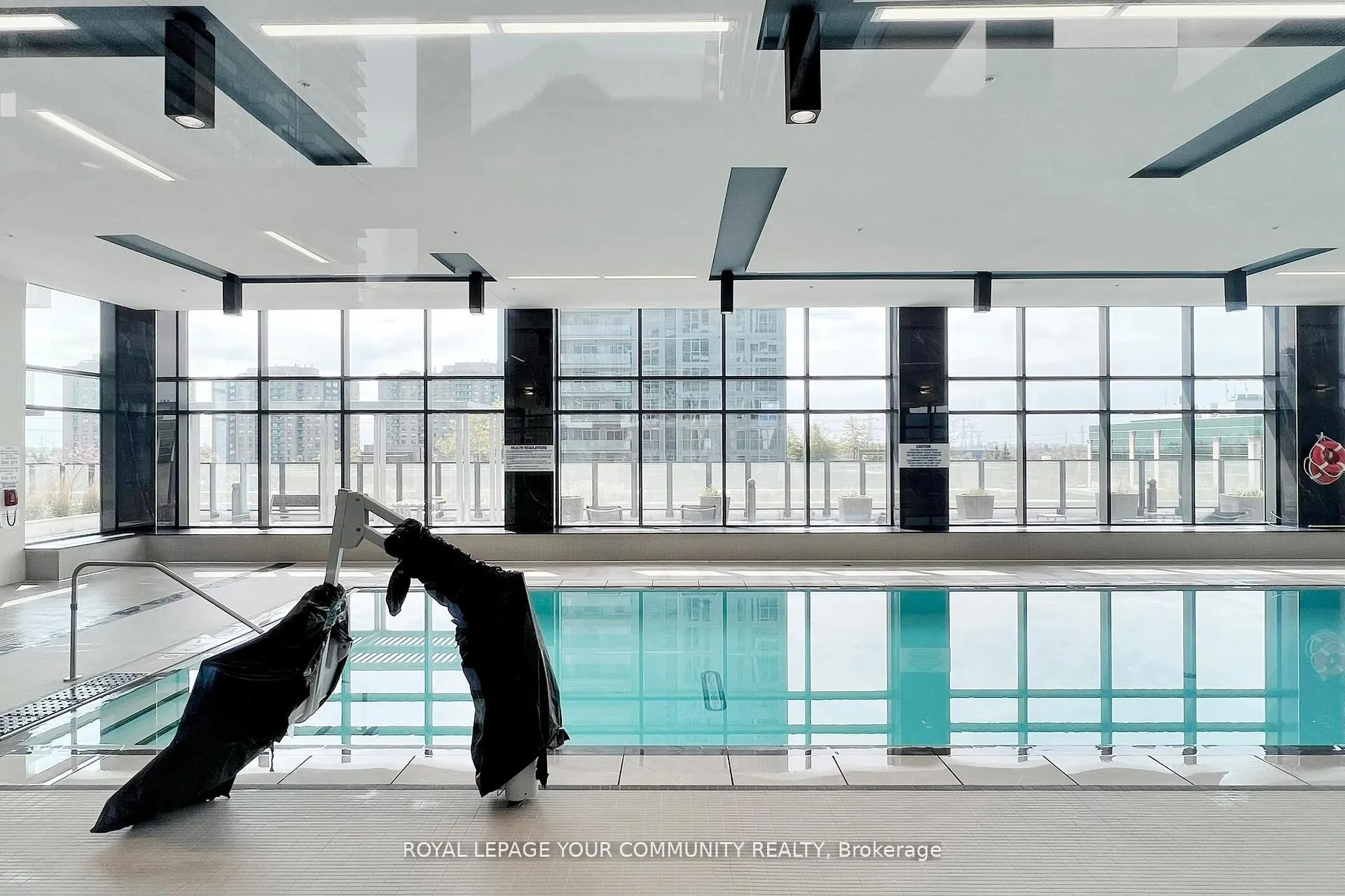 95 Oneida Crescent, #503