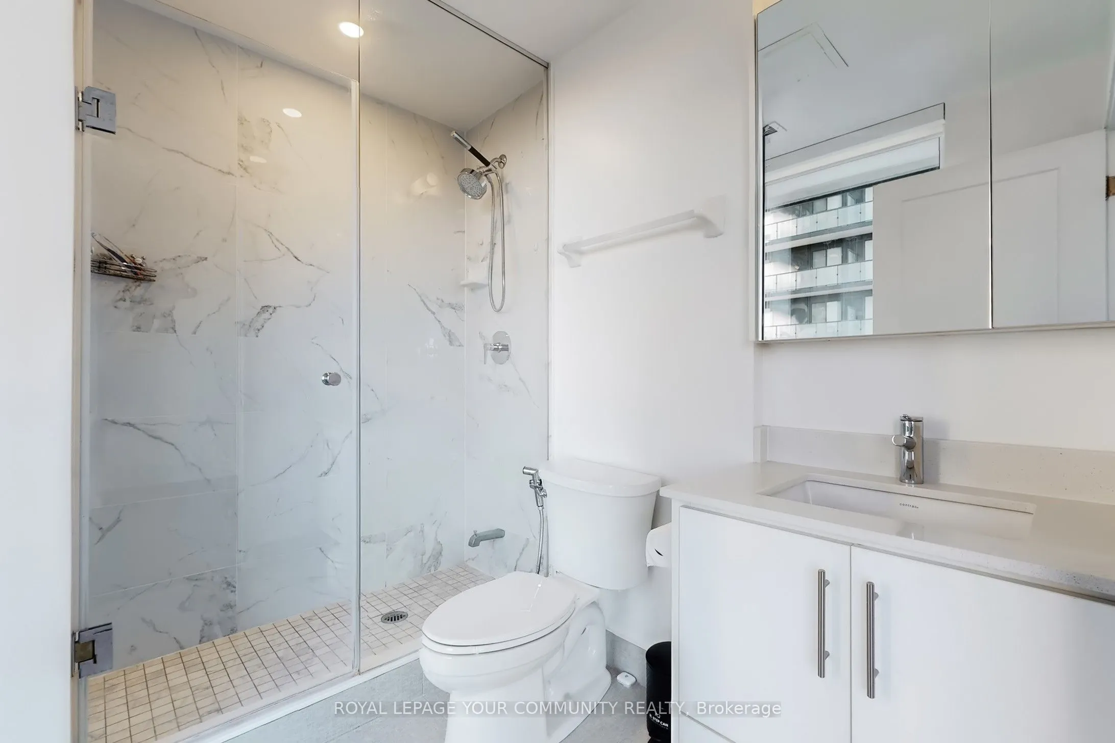 95 Oneida Crescent, #503