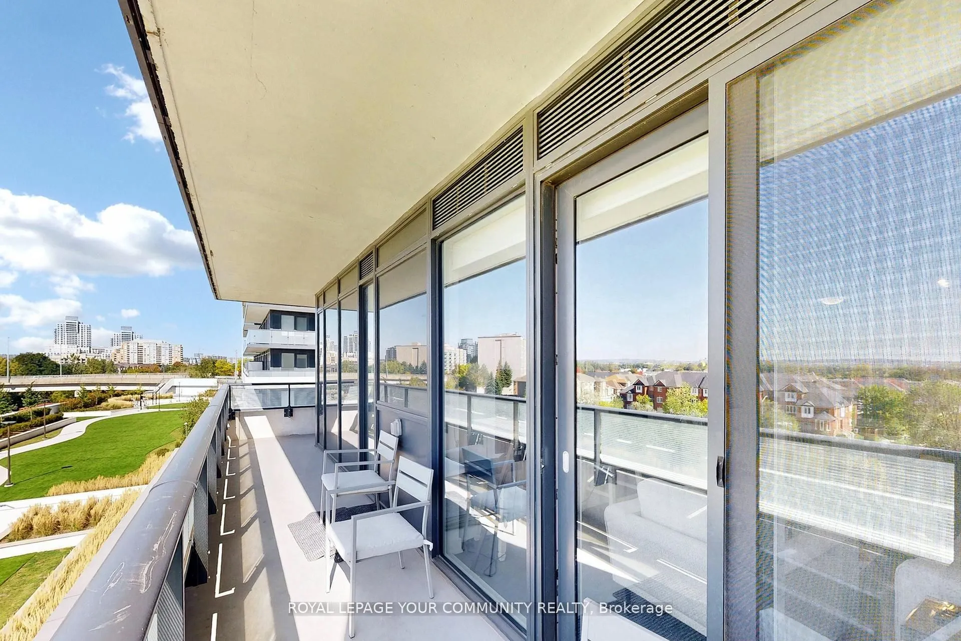 95 Oneida Crescent, #503