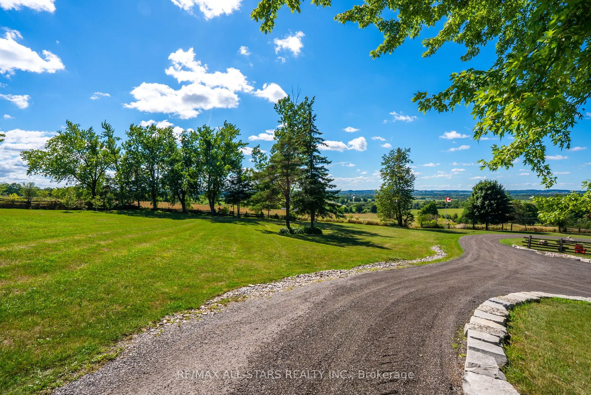 320 Scugog Line 9 Line