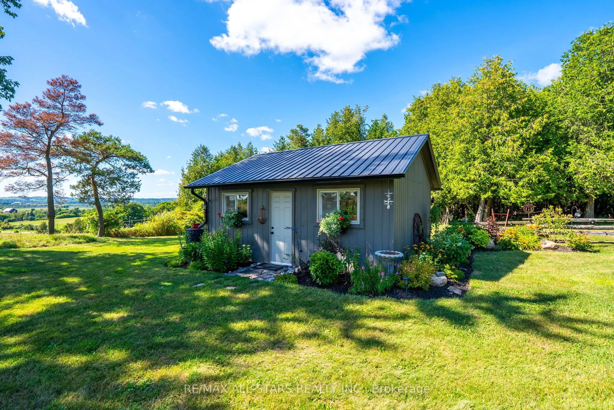 320 Scugog Line 9 Line