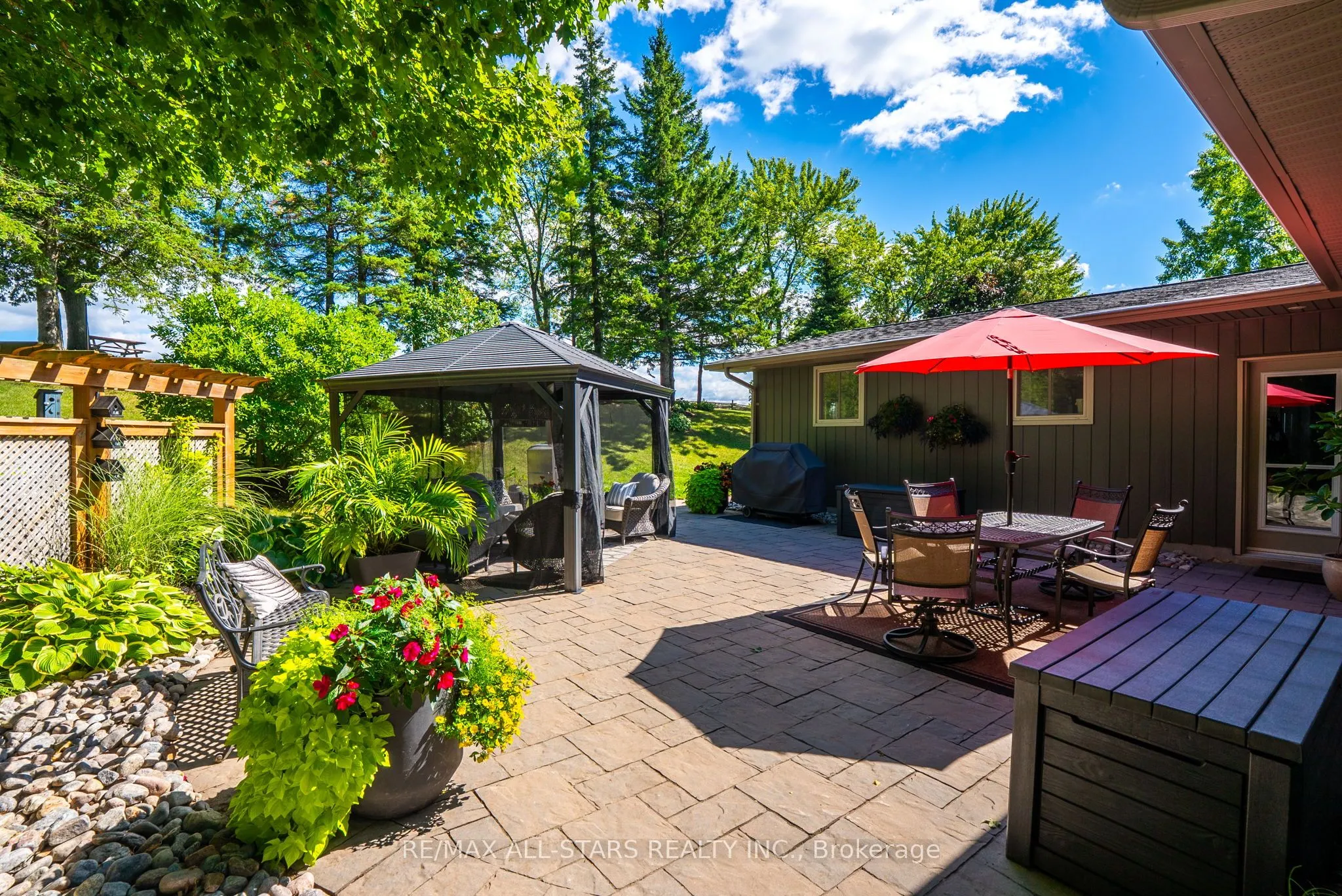 320 Scugog Line 9 Line