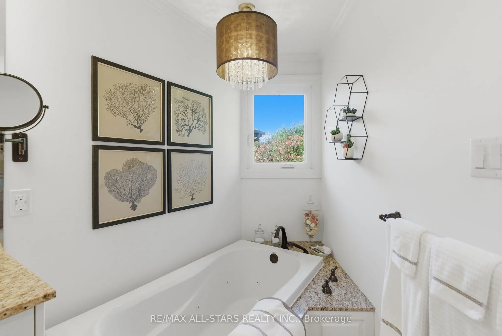 320 Scugog Line 9 Line