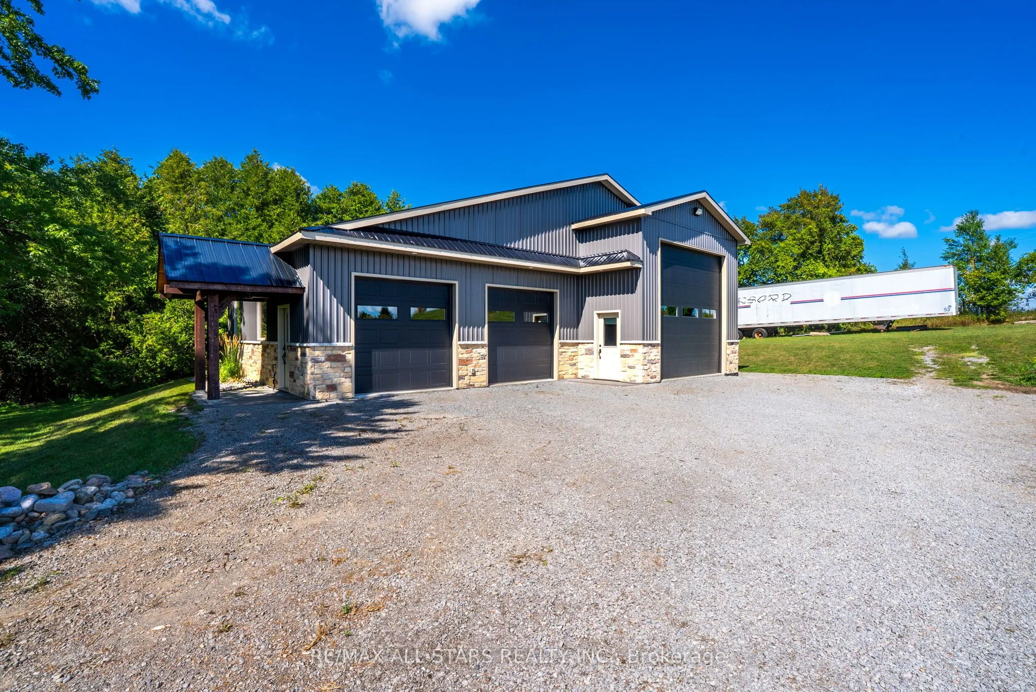 320 Scugog Line 9 Line