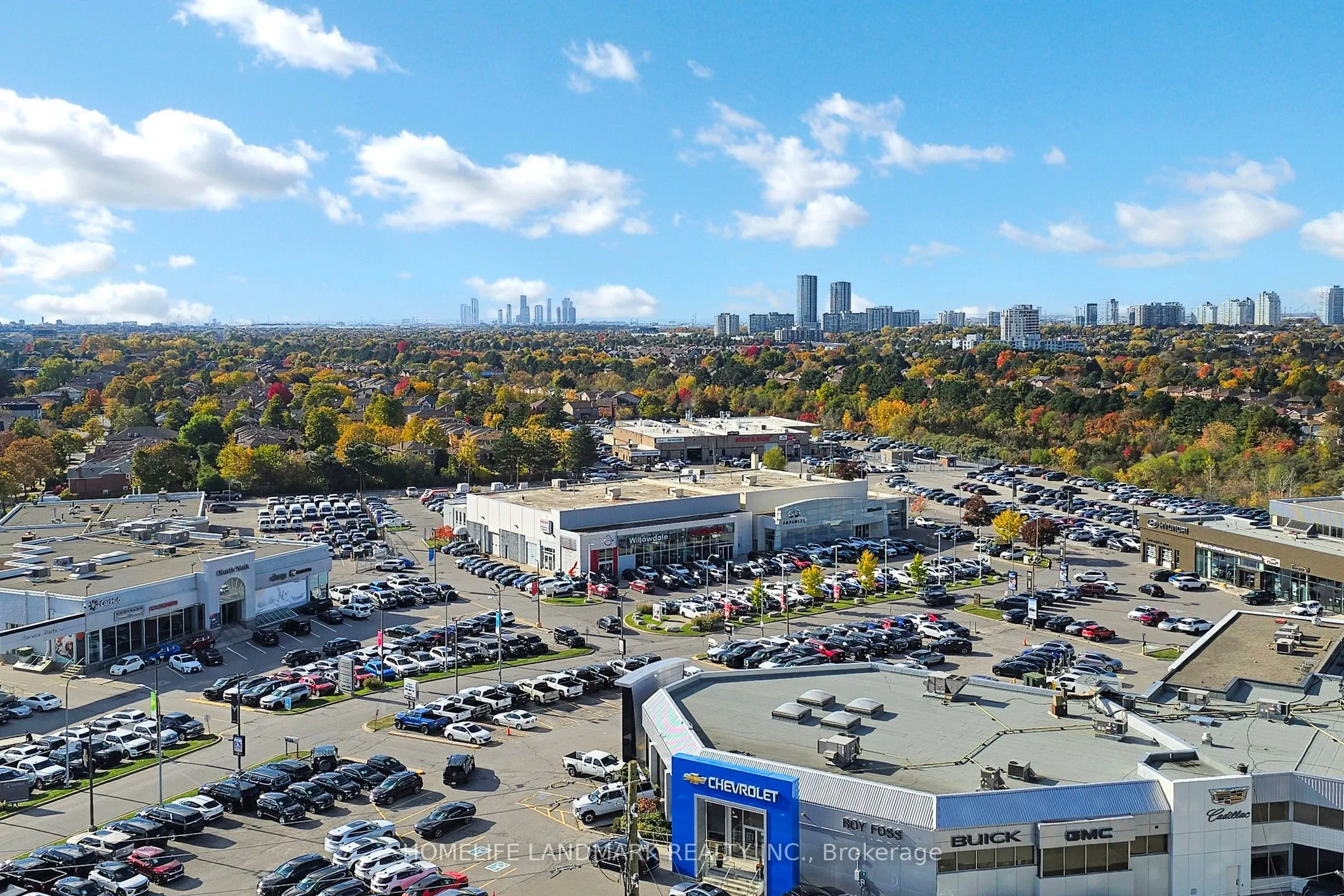 7161 Yonge Street, #1123