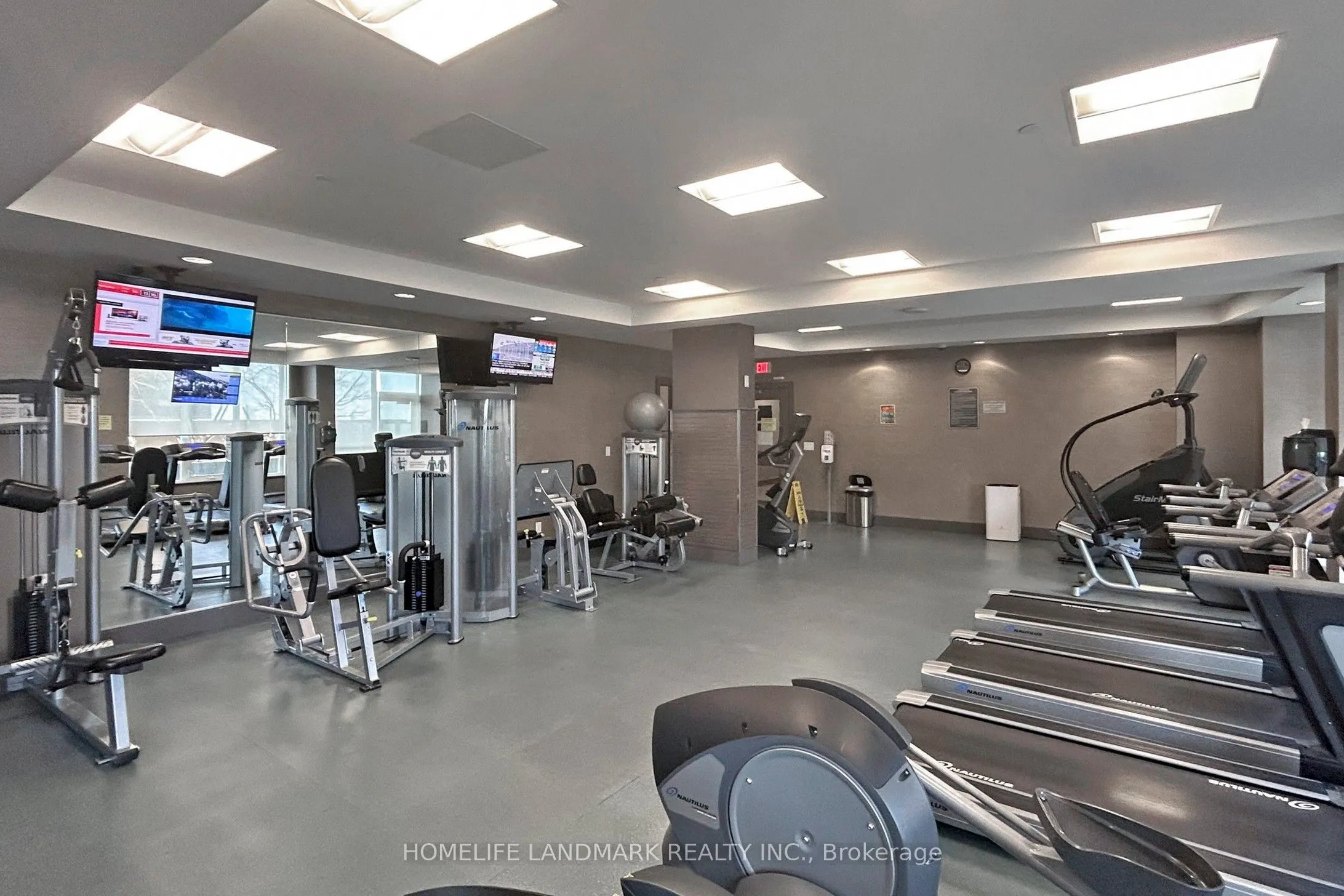 7161 Yonge Street, #1123