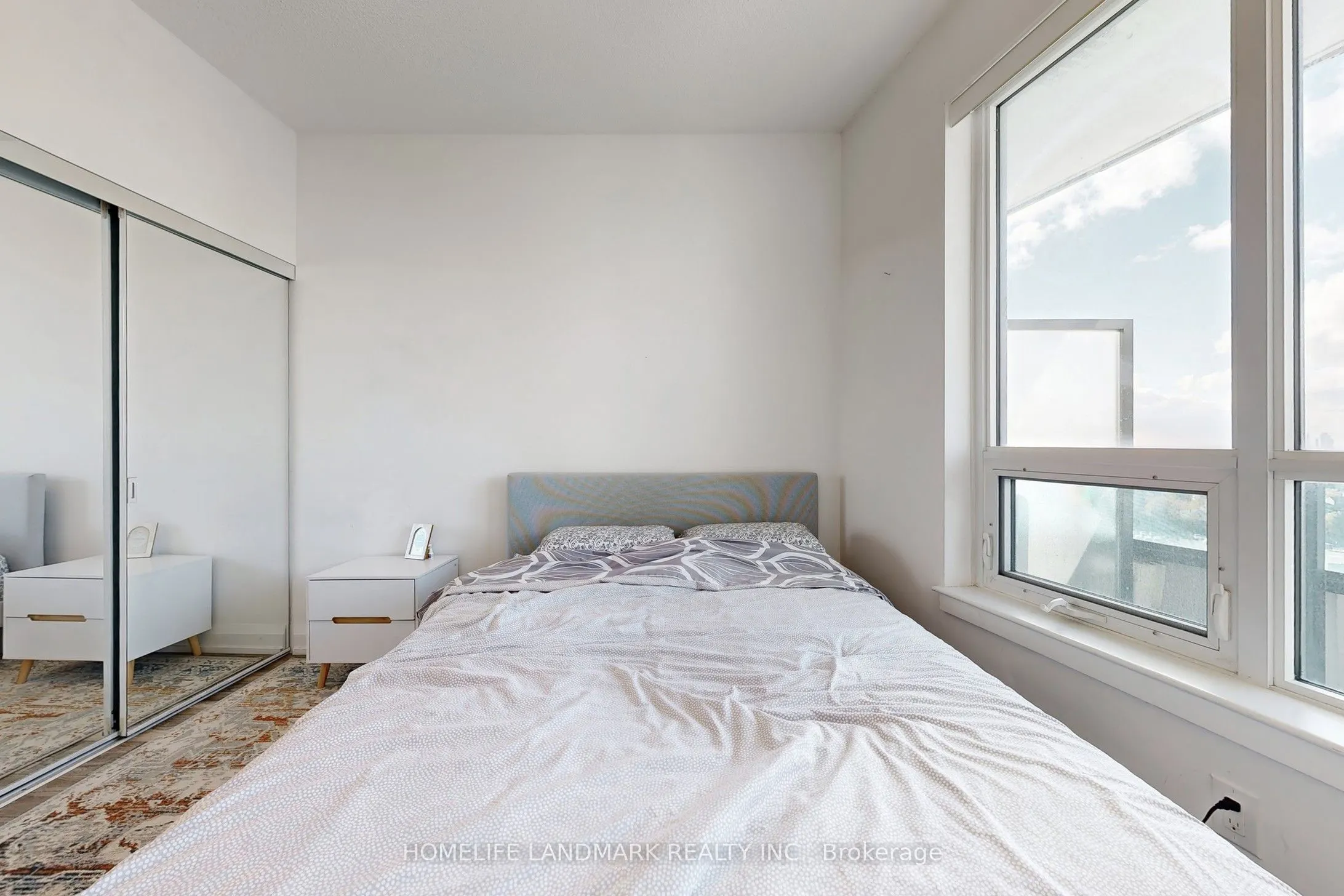 7161 Yonge Street, #1123