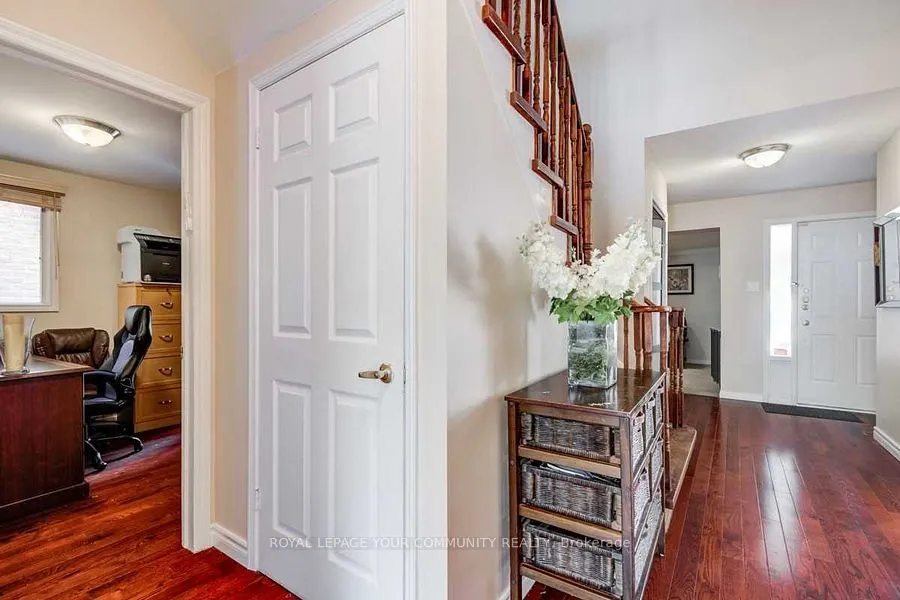 98 York Hill Boulevard