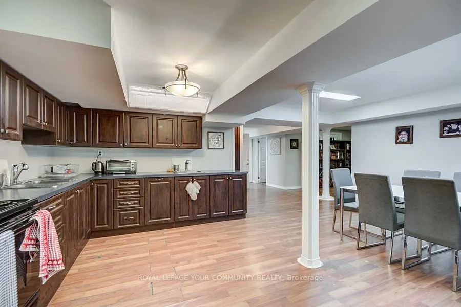 98 York Hill Boulevard