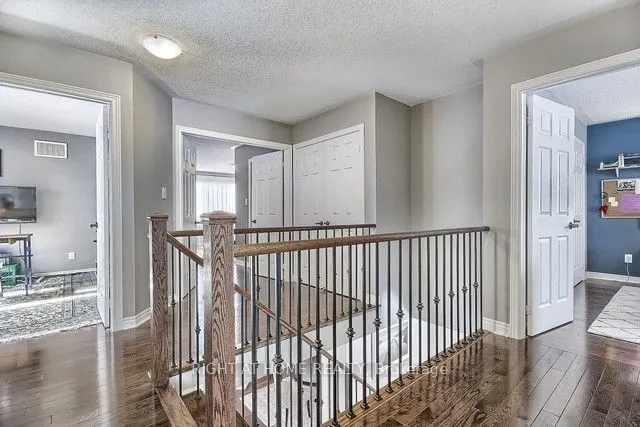 154 Peter Rupert Avenue W