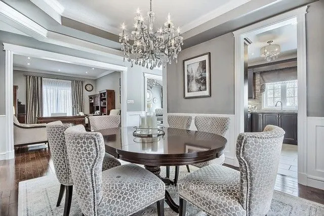 154 Peter Rupert Avenue W