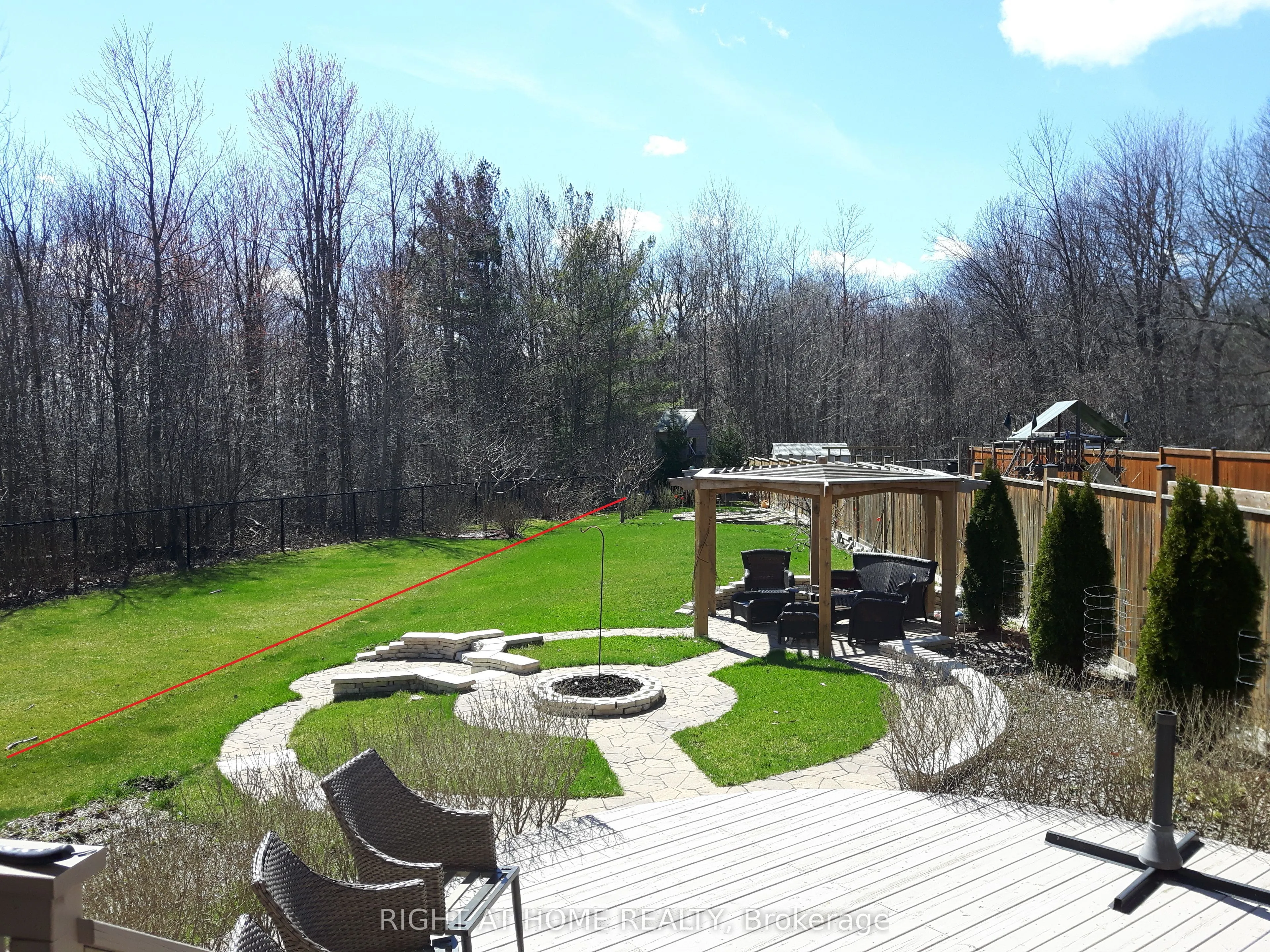 154 Peter Rupert Avenue W