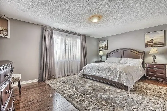 154 Peter Rupert Avenue W