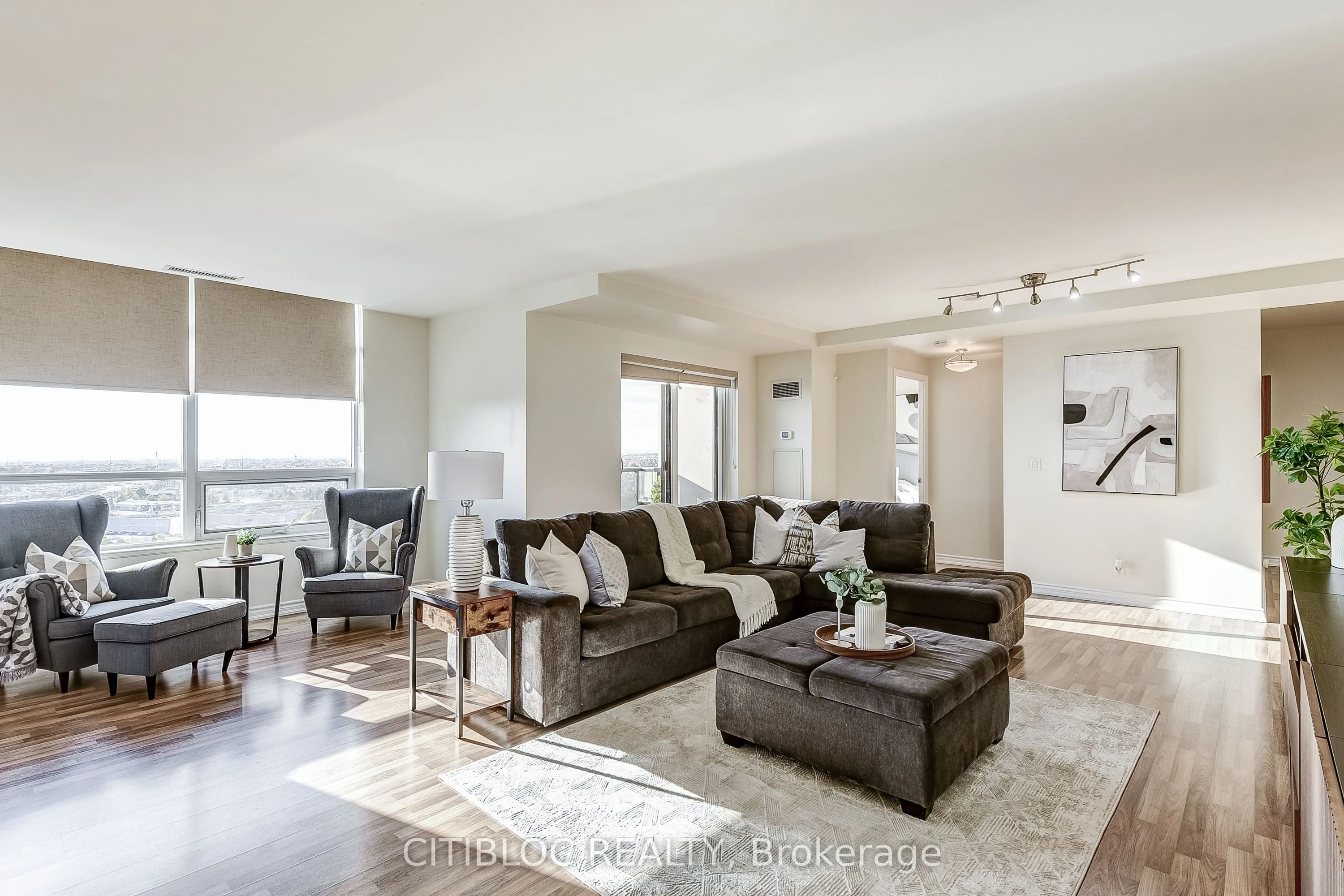 9225 Jane Street, #1614