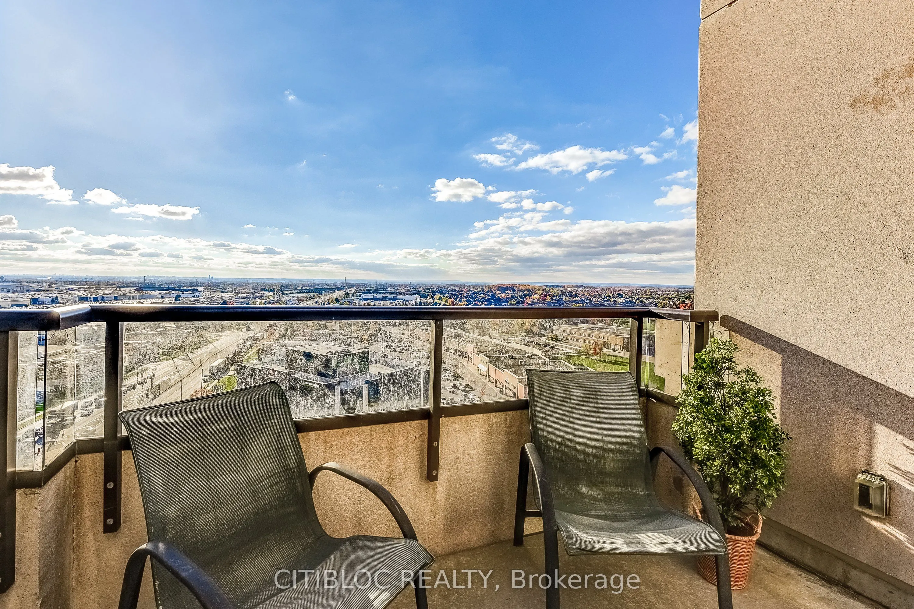 9225 Jane Street, #1614