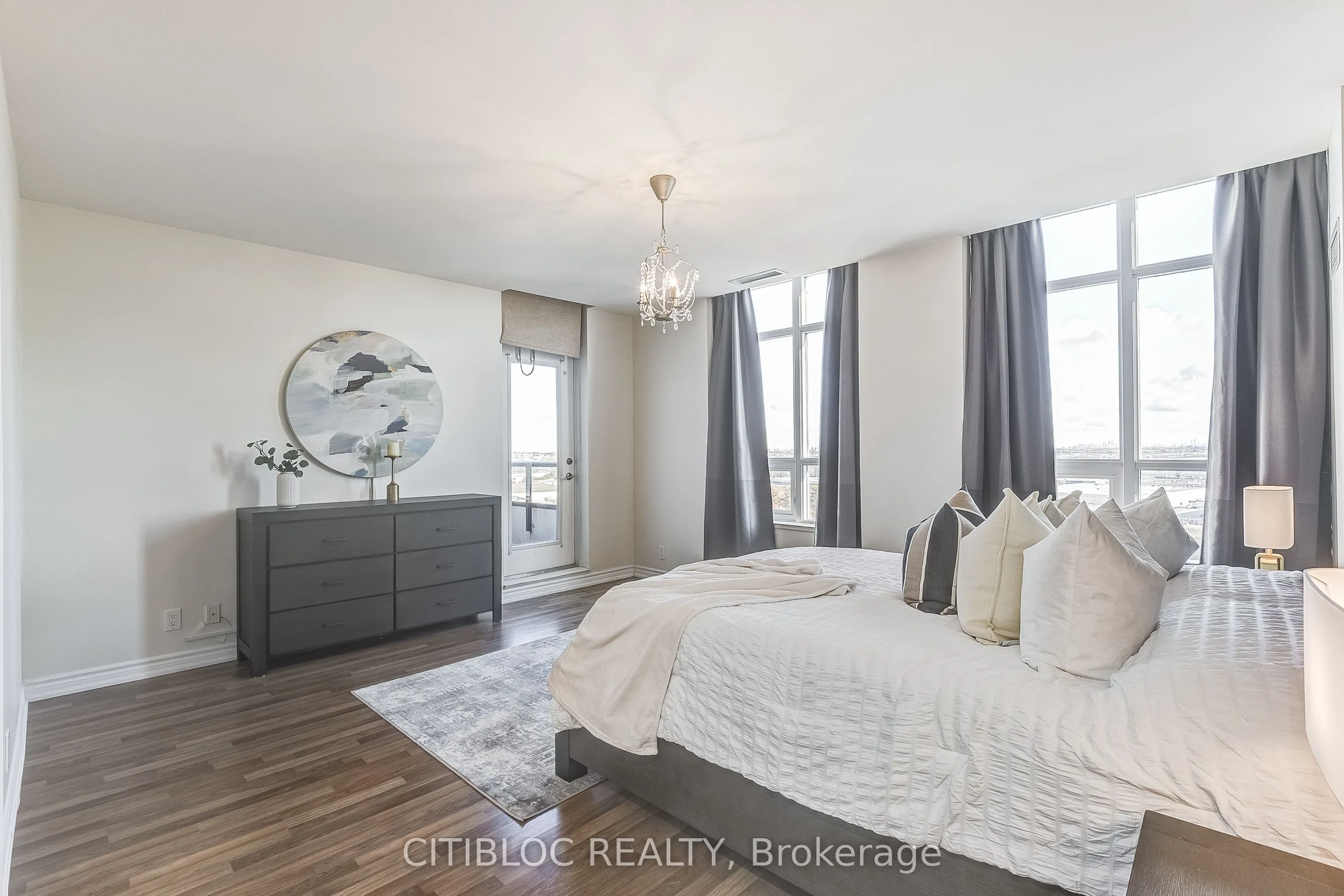 9225 Jane Street, #1614