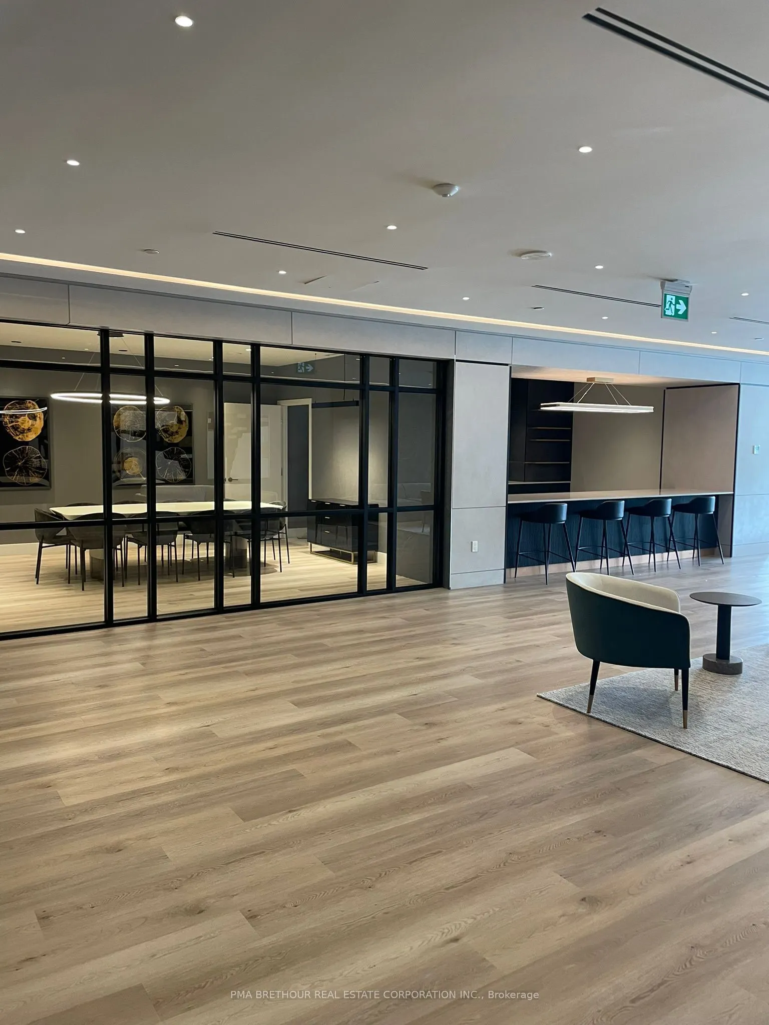 50 Upper Mall Way, #B-2909