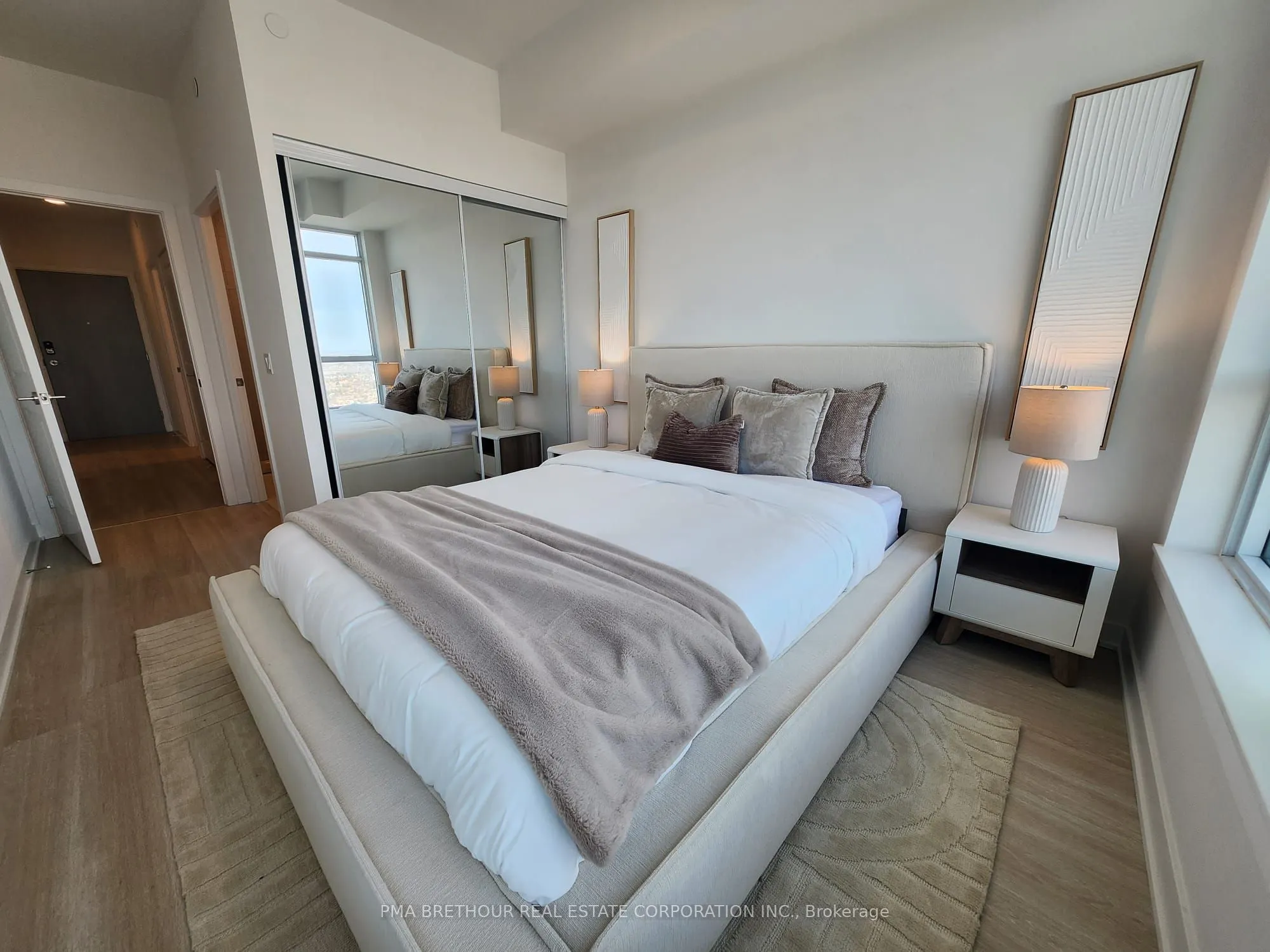 50 Upper Mall Way, #B-2909