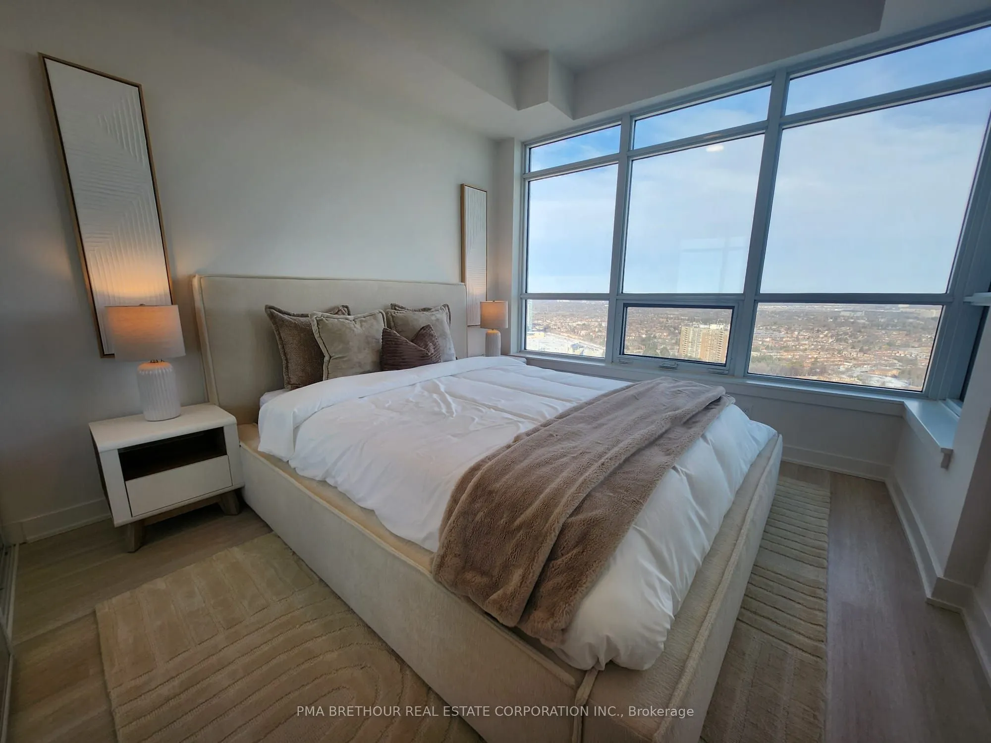 50 Upper Mall Way, #B-2909