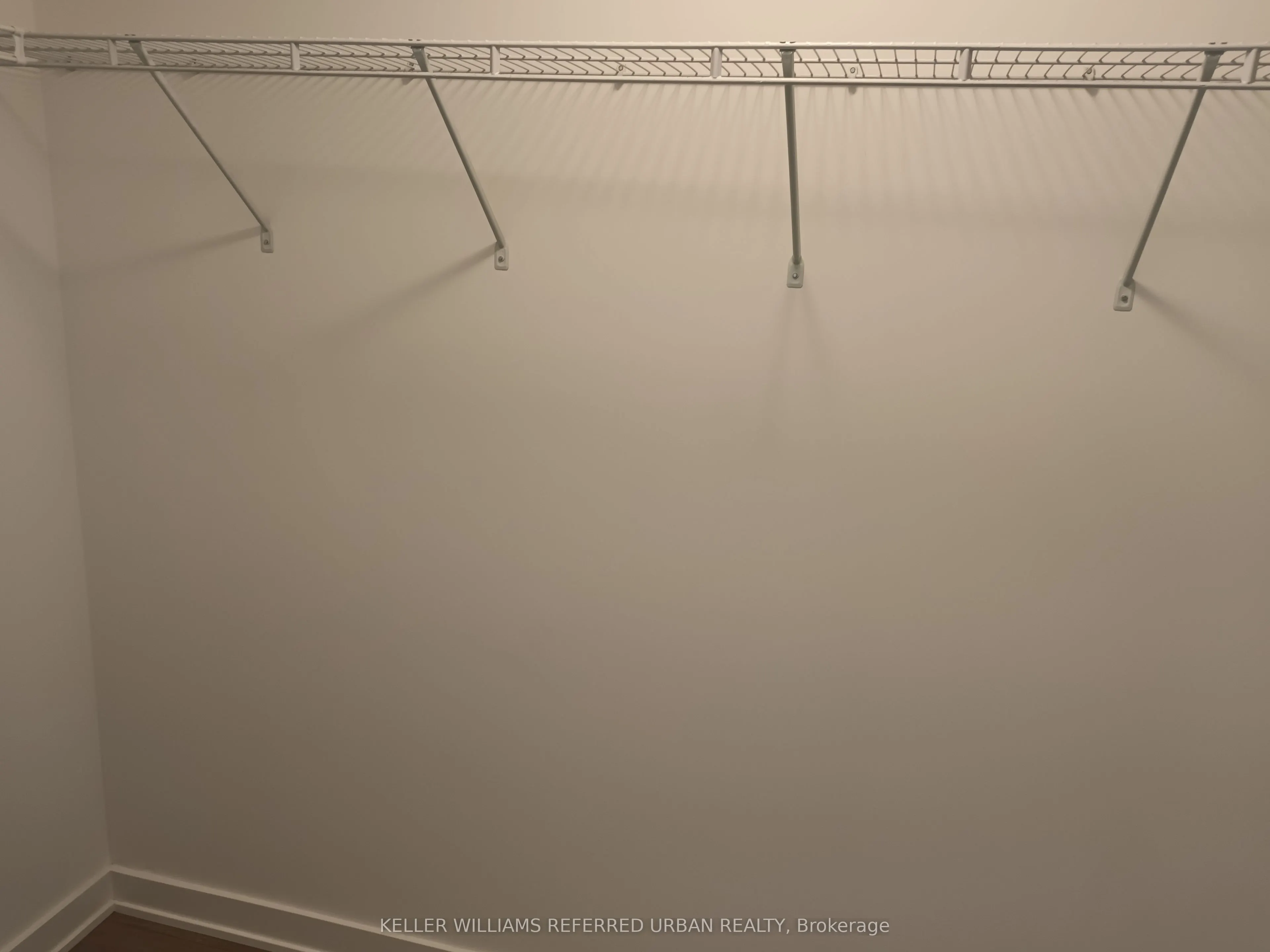 100 Eagle Rock Way, #221