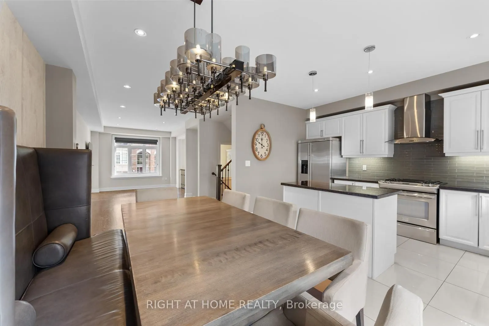 18 Isaac Devins Avenue