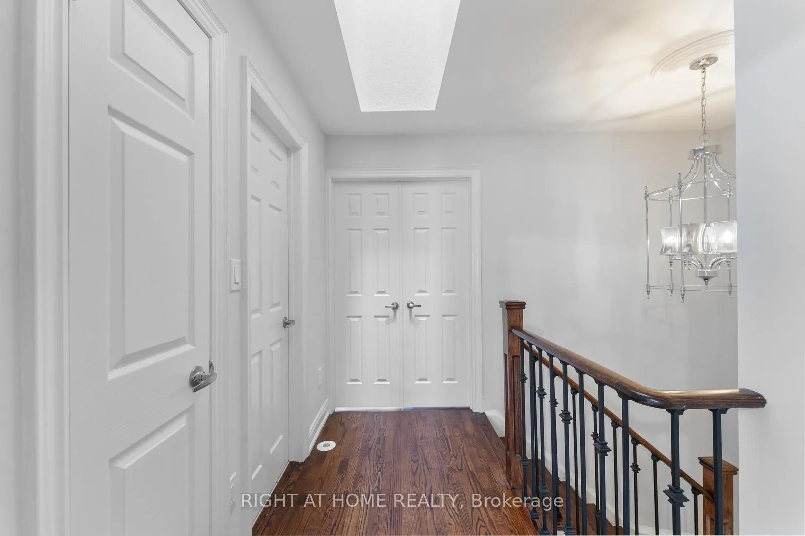 18 Isaac Devins Avenue