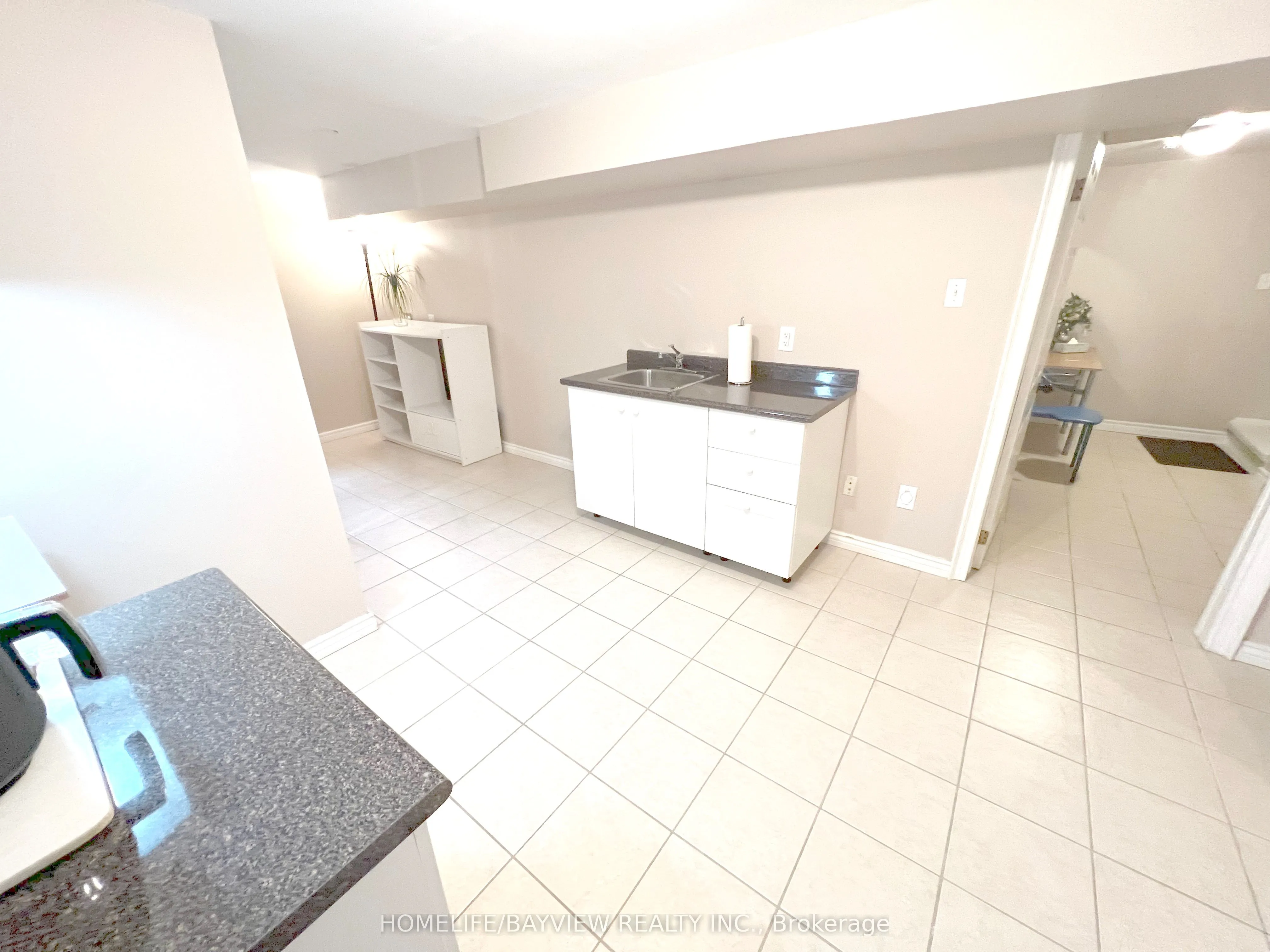 9 Elm Street, #Lower