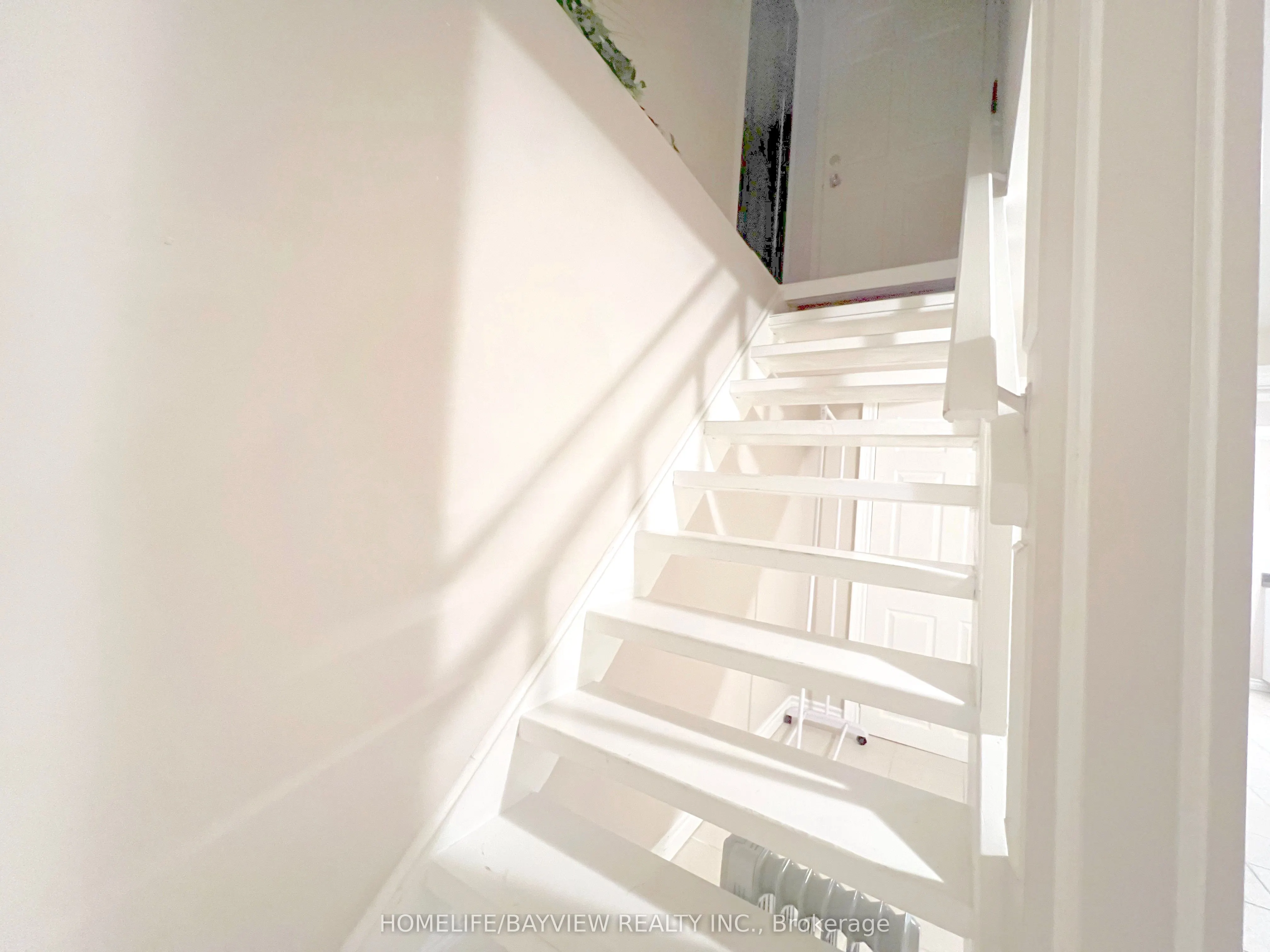 9 Elm Street, #Lower