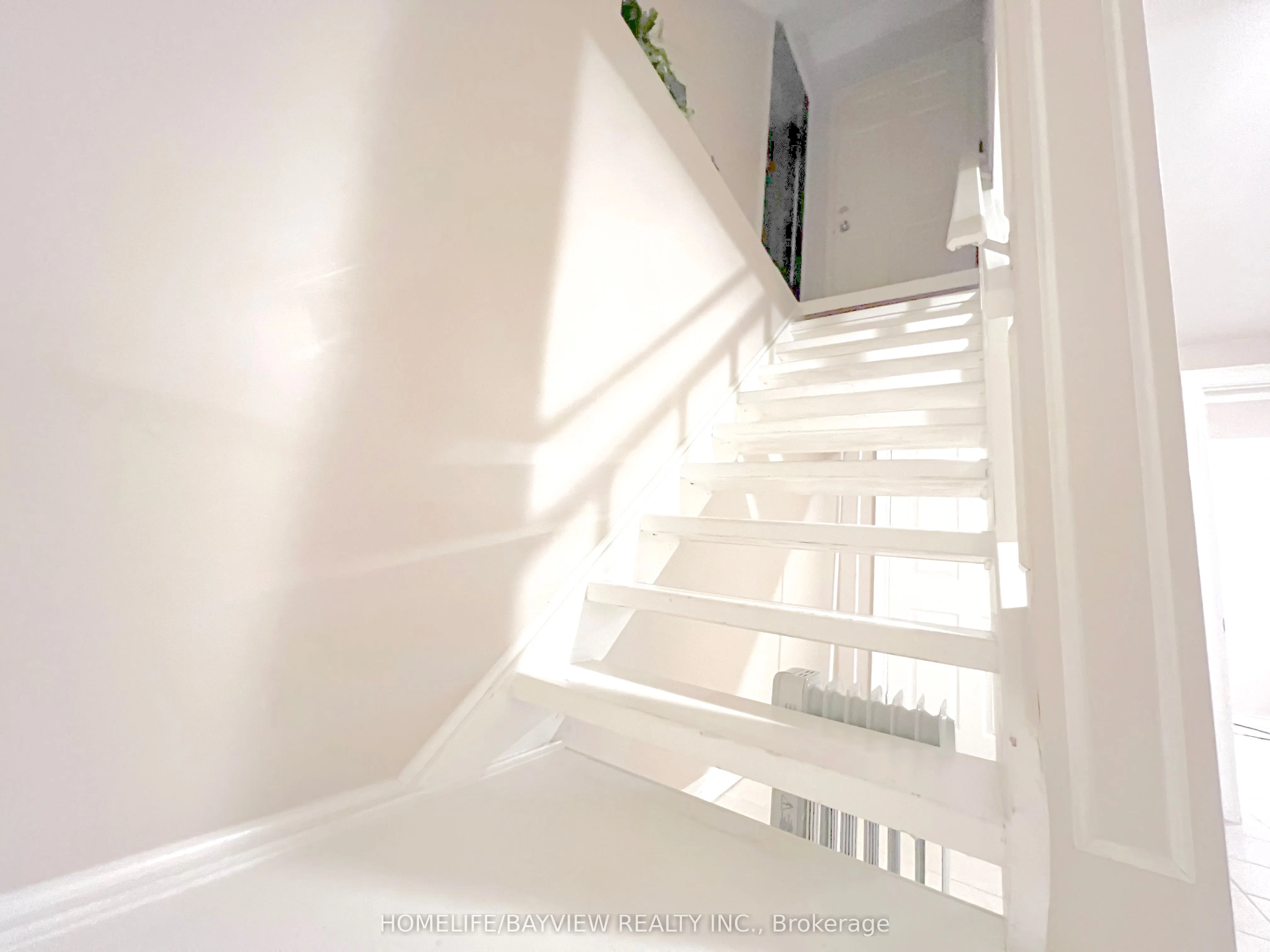 9 Elm Street, #Lower