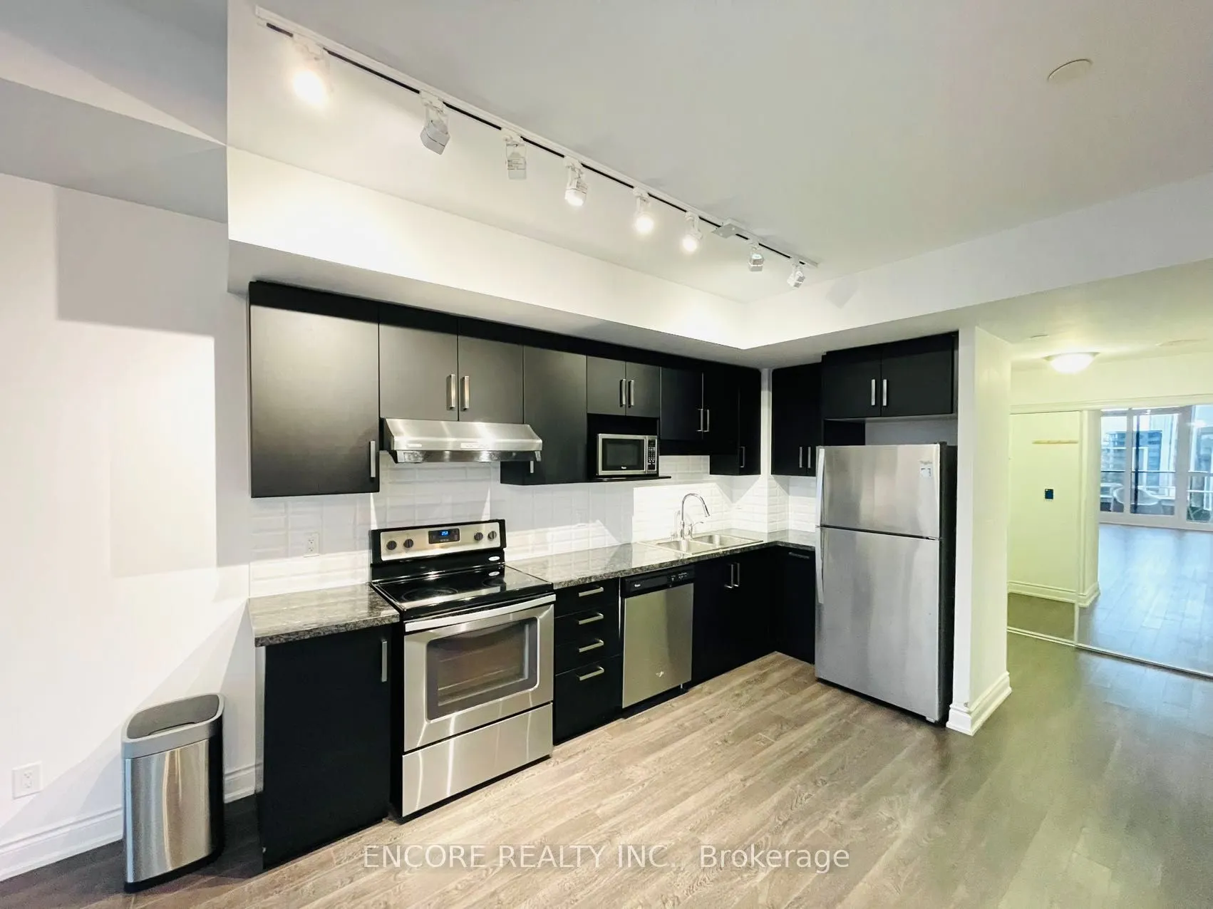 99 South Town Centre Boulevard, #B921