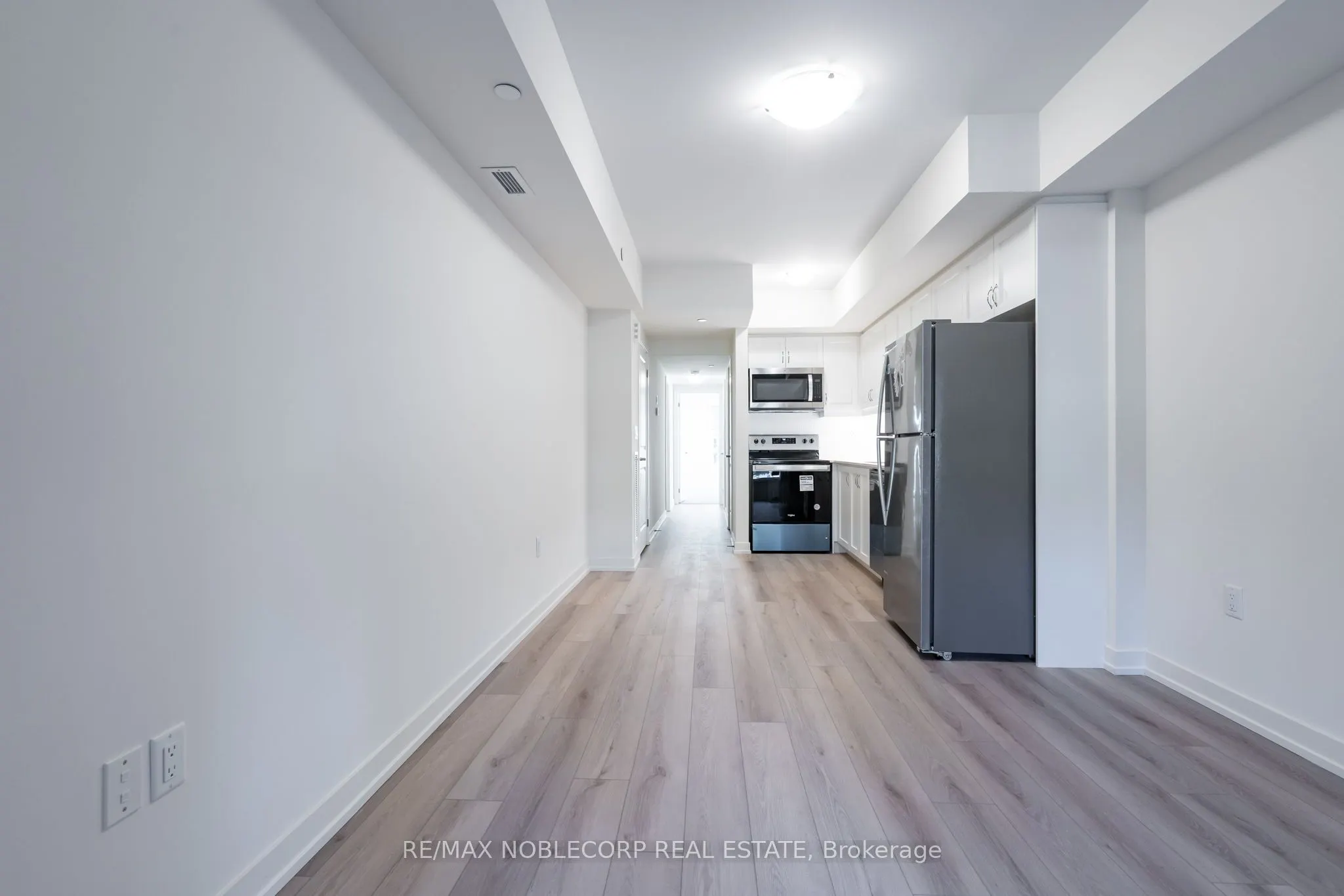 58 Elizabeth Street E, #2205