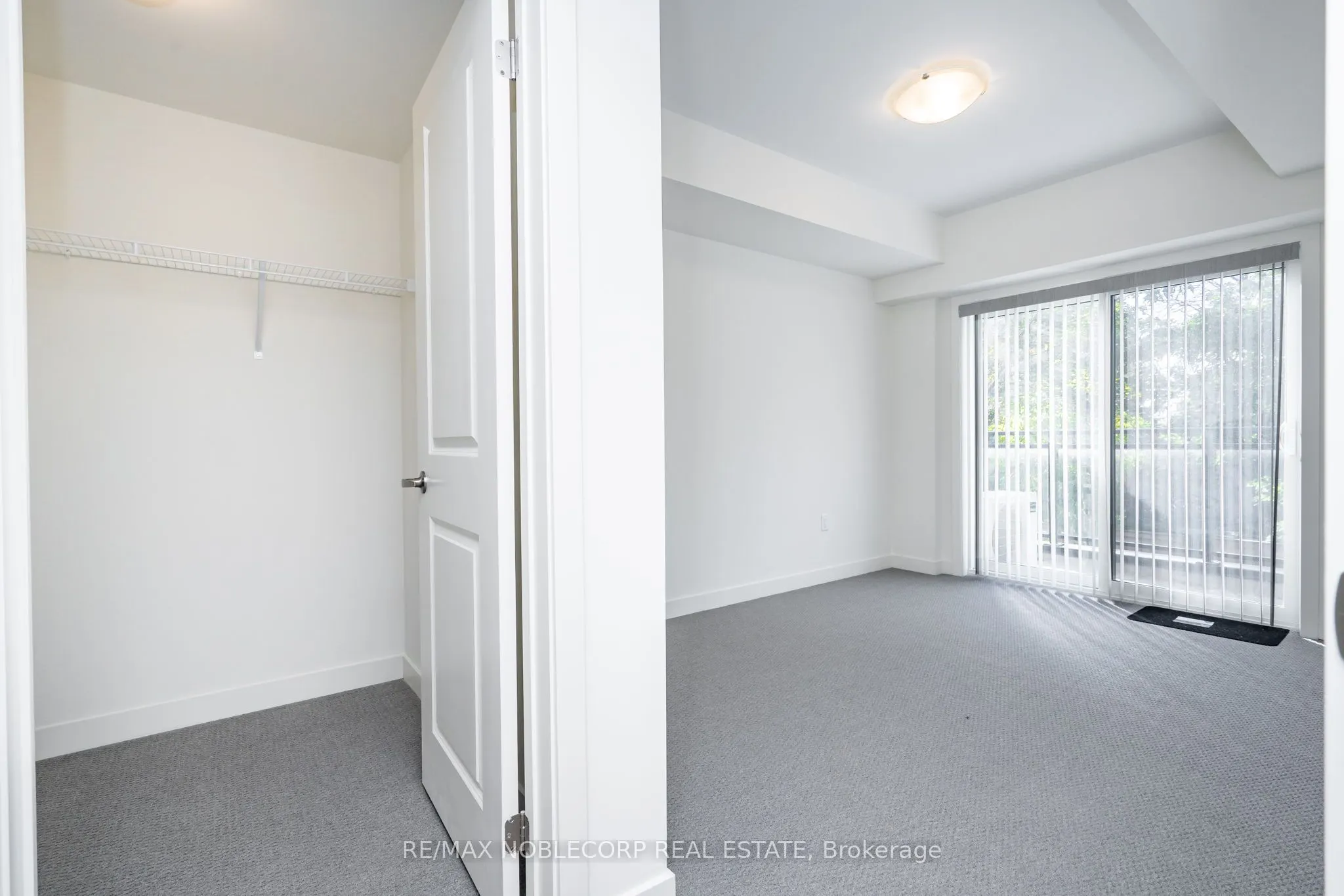 58 Elizabeth Street E, #2205