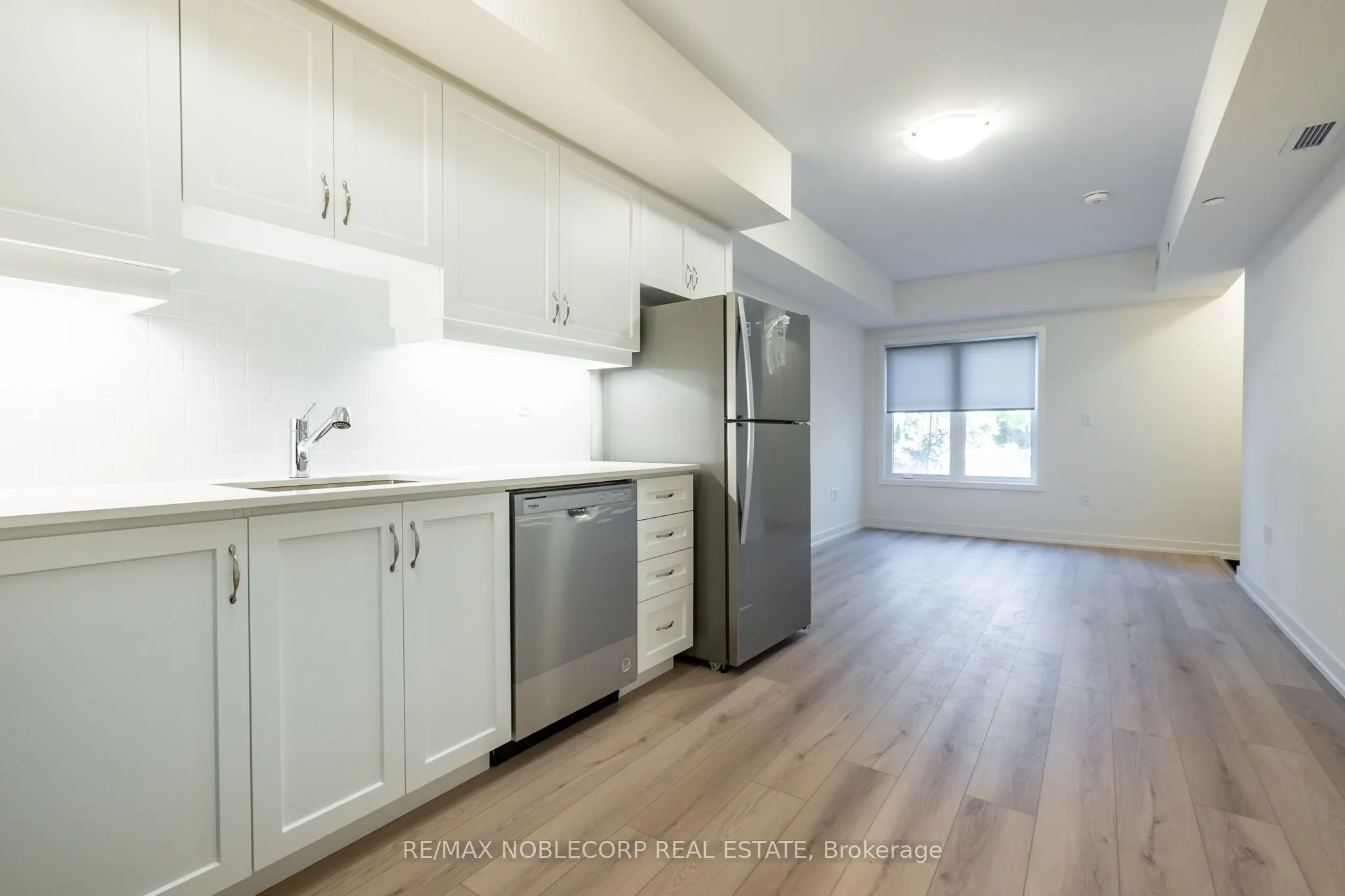 58 Elizabeth Street E, #2205