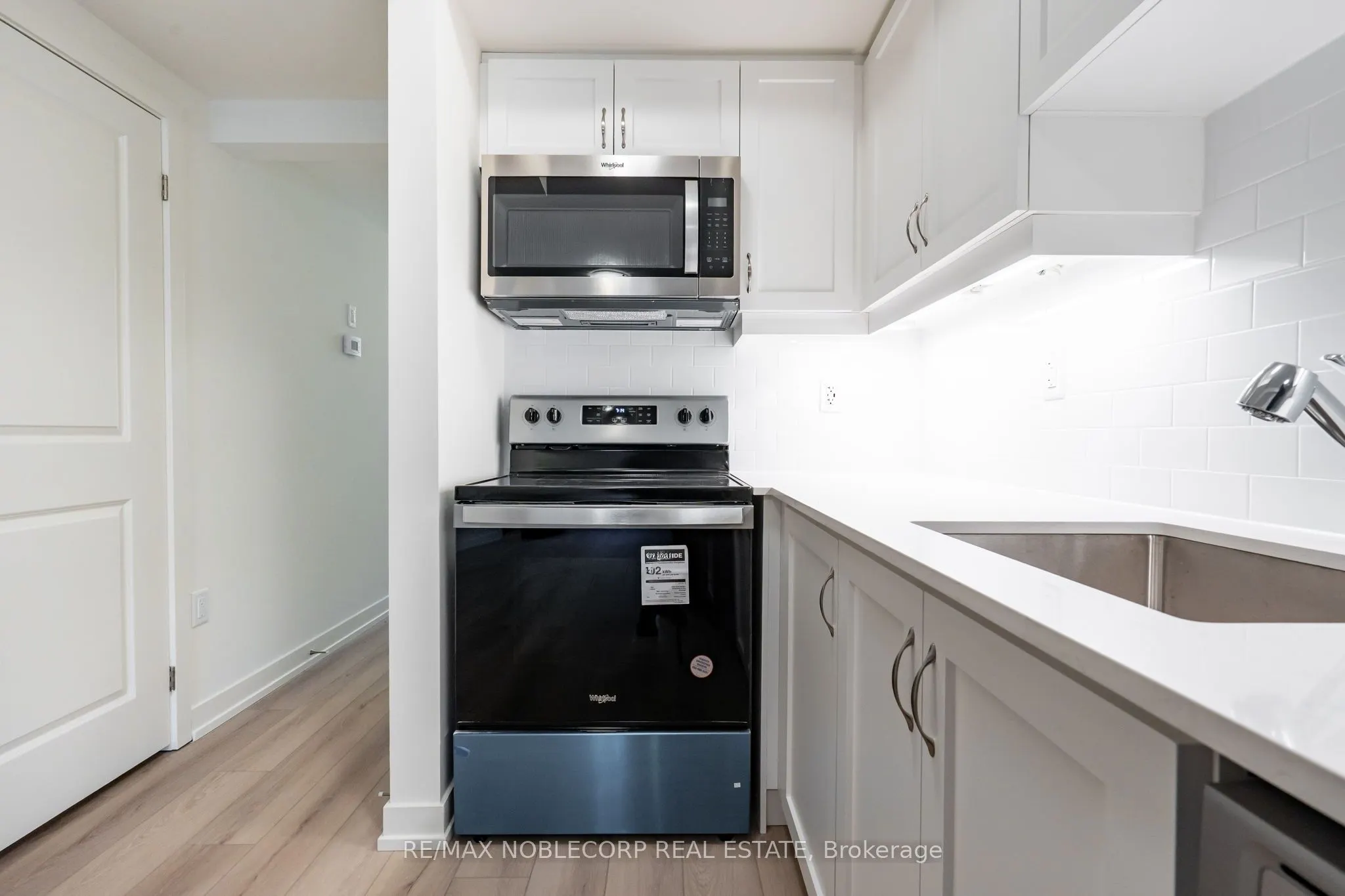 58 Elizabeth Street E, #2205