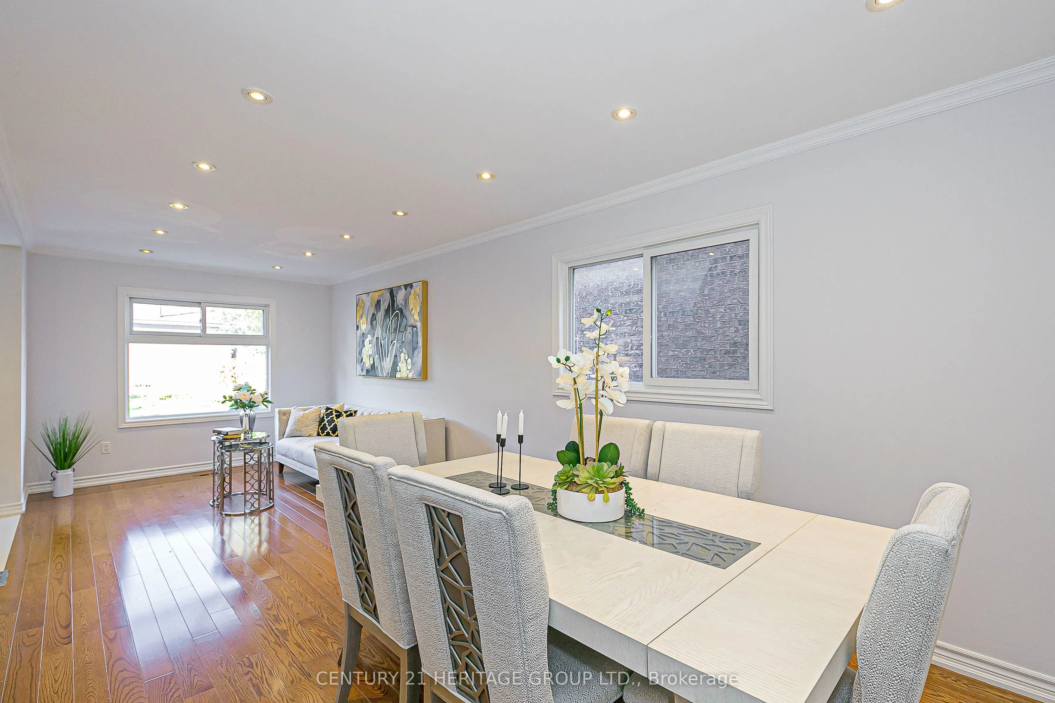 32 Mountfield Crescent