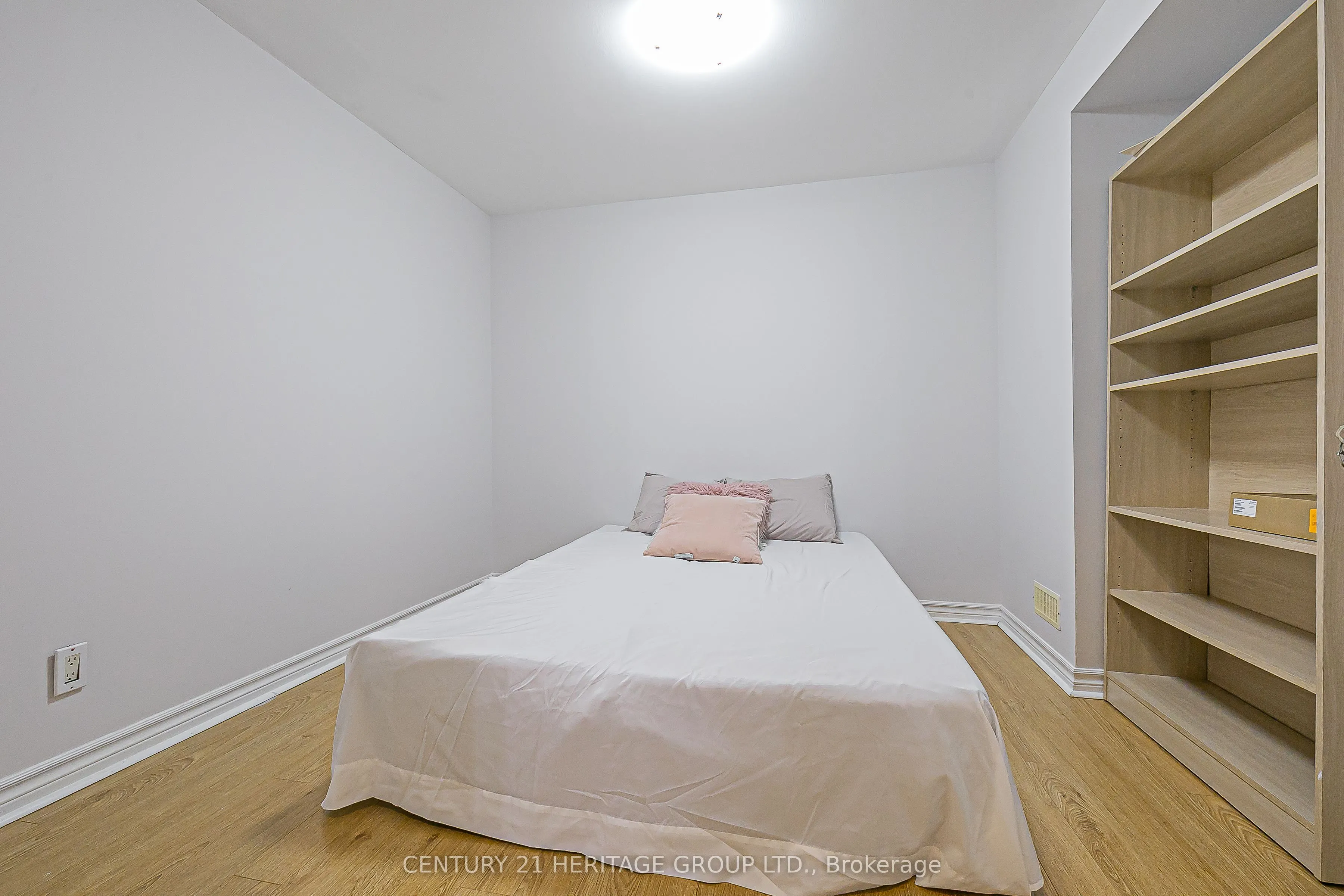 32 Mountfield Crescent