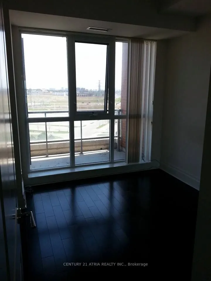 1 Upper Duke Crescent, #904