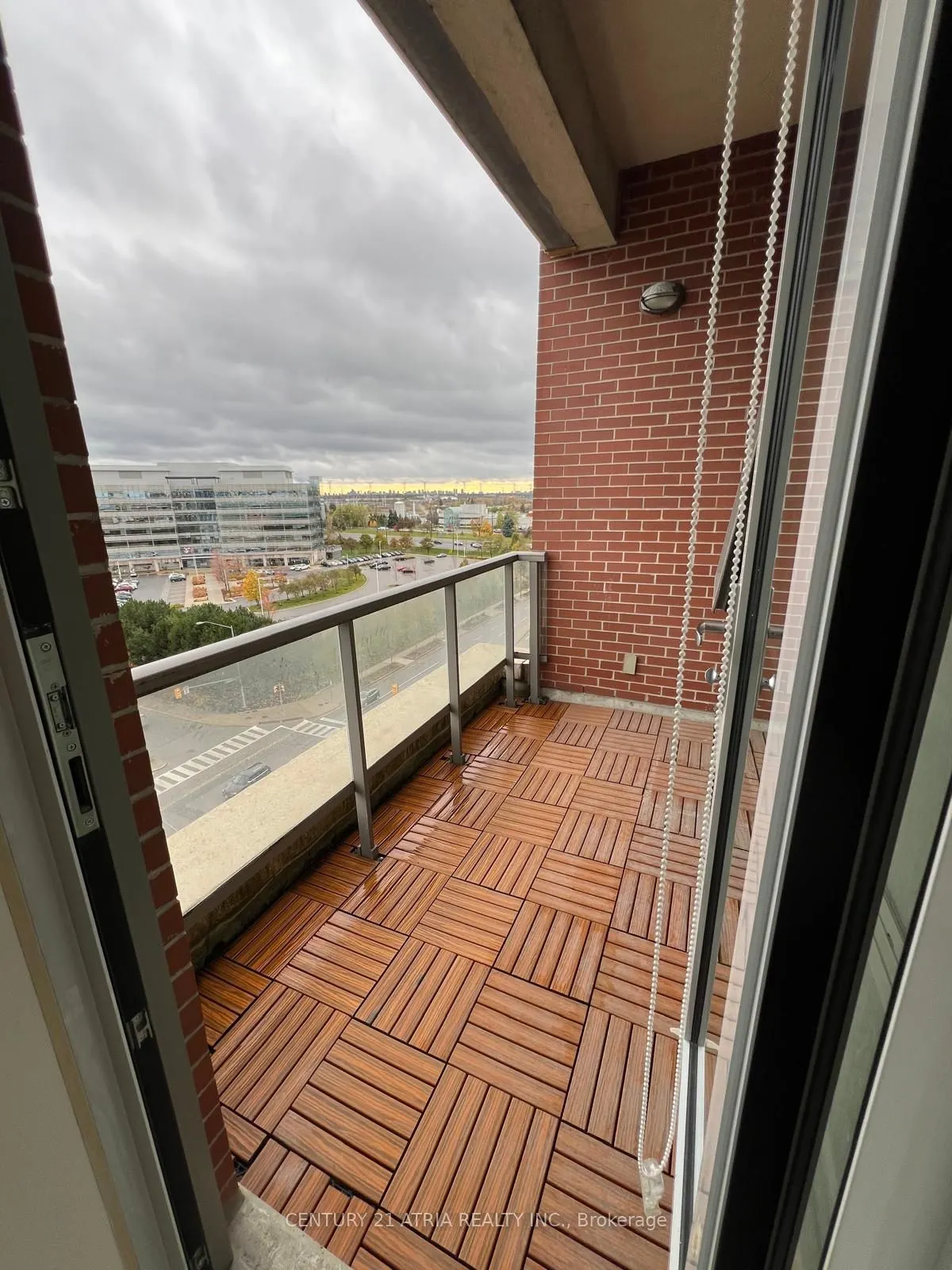 1 Upper Duke Crescent, #904