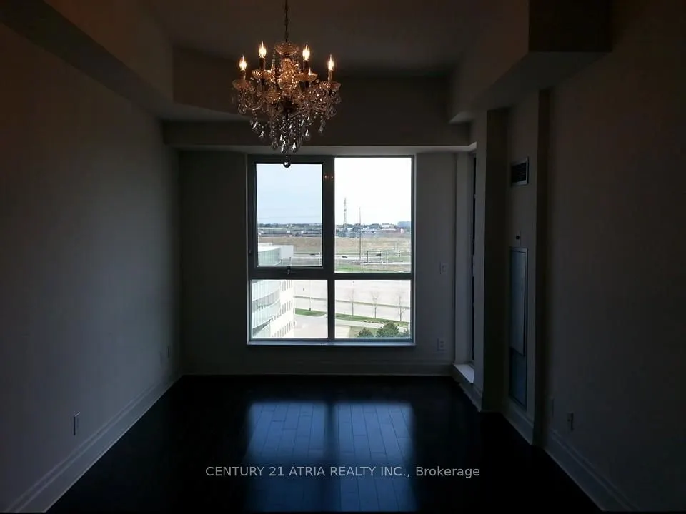 1 Upper Duke Crescent, #904