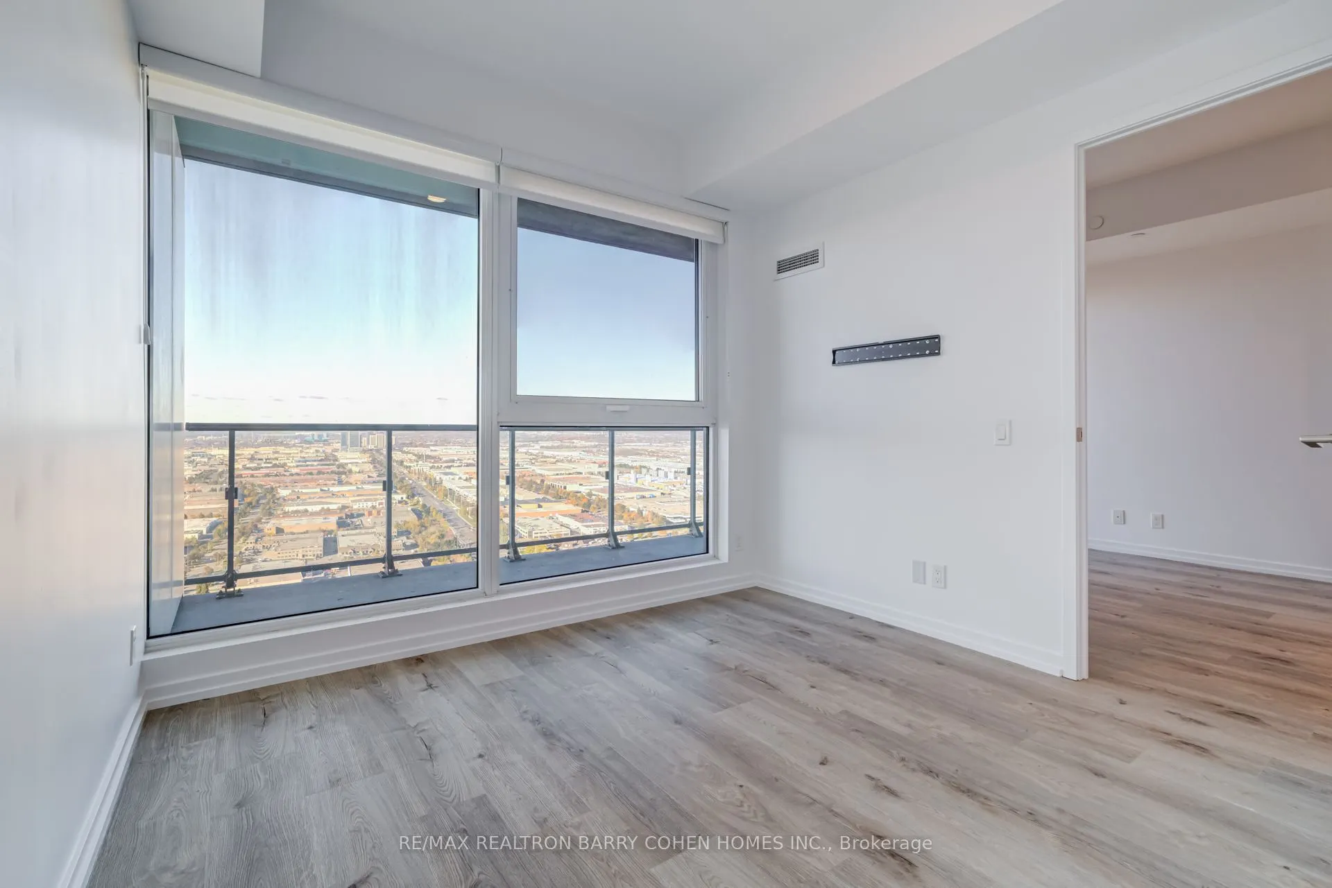 1000 Portage Parkway, #4015