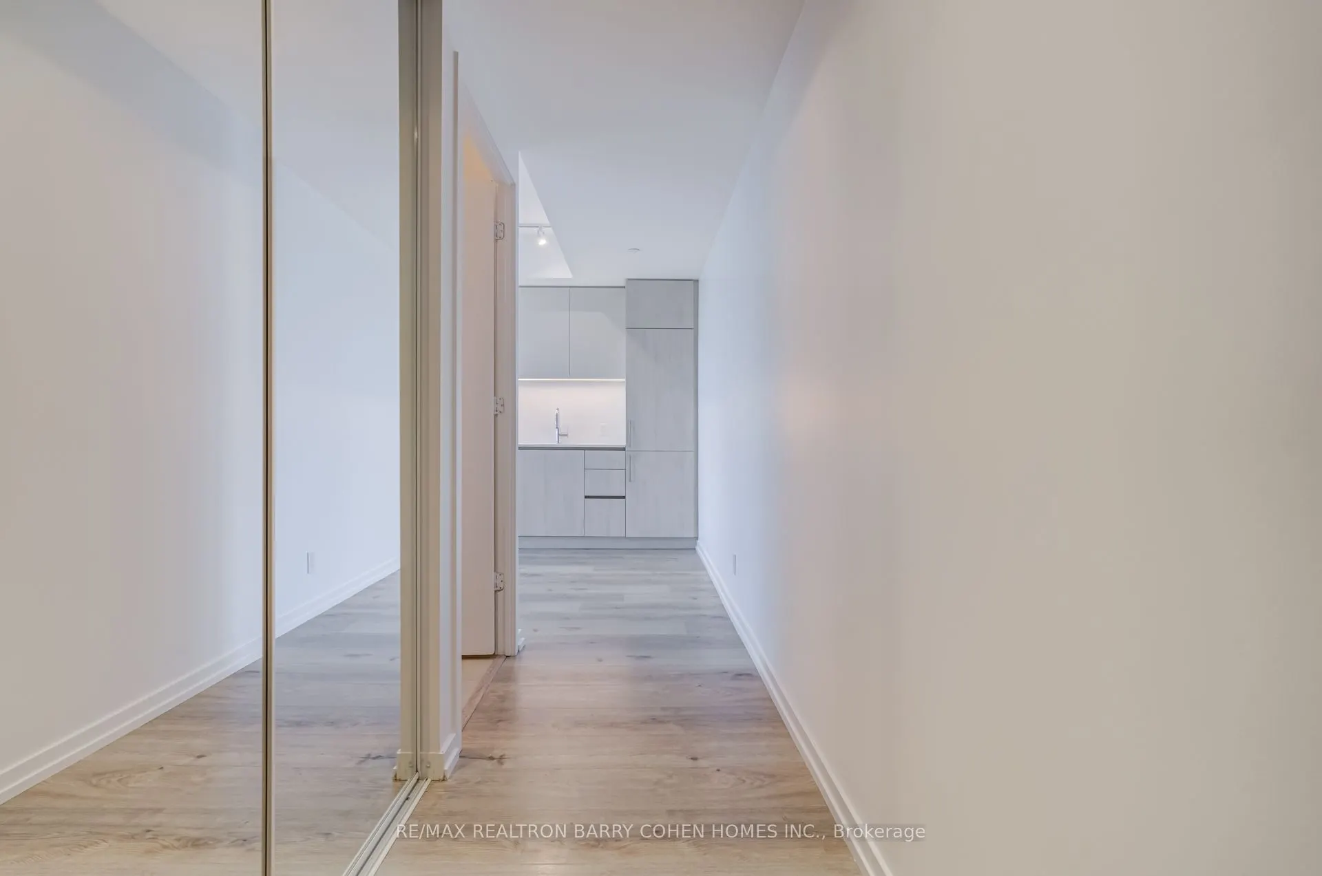 1000 Portage Parkway, #4015