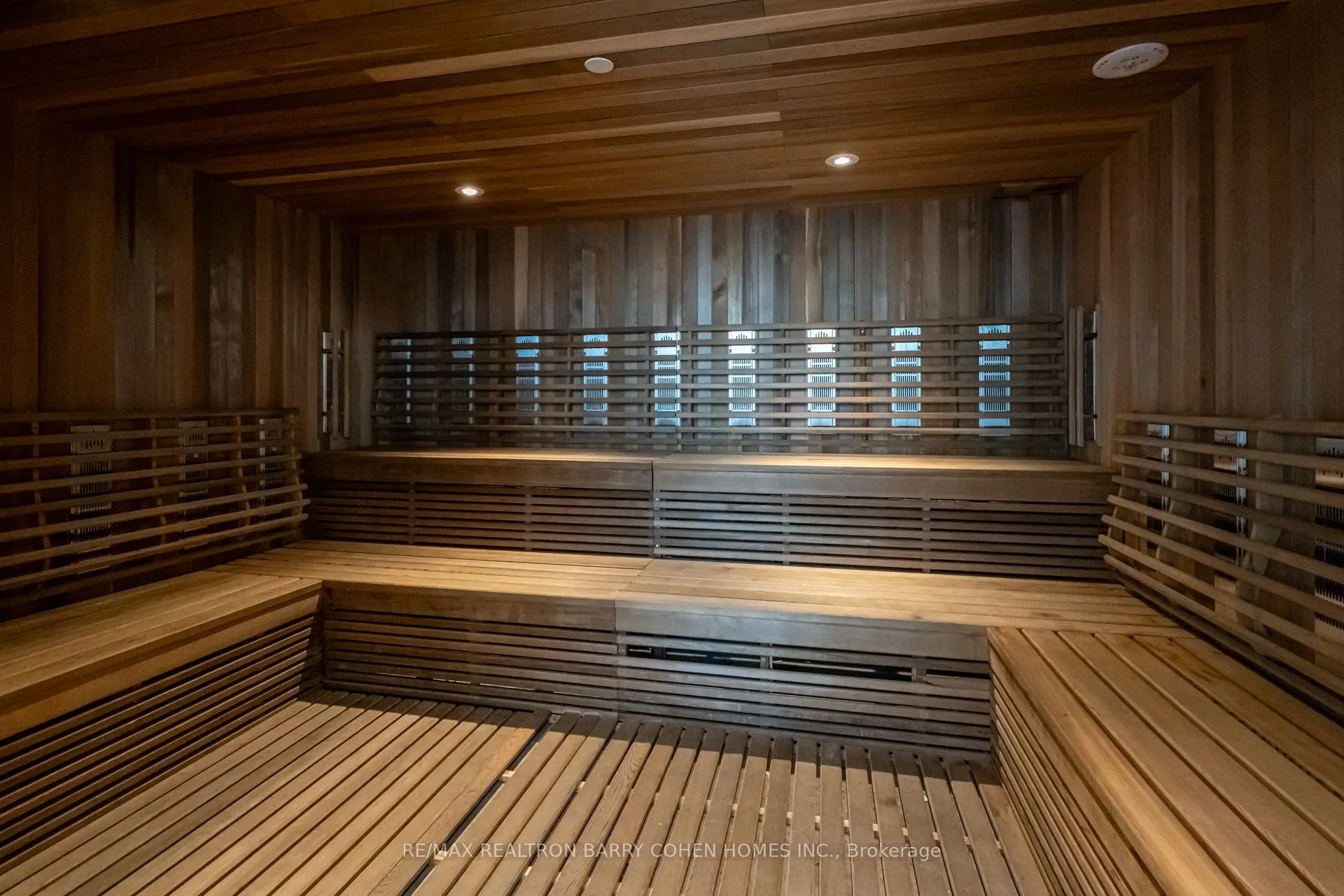 1000 Portage Parkway, #4015