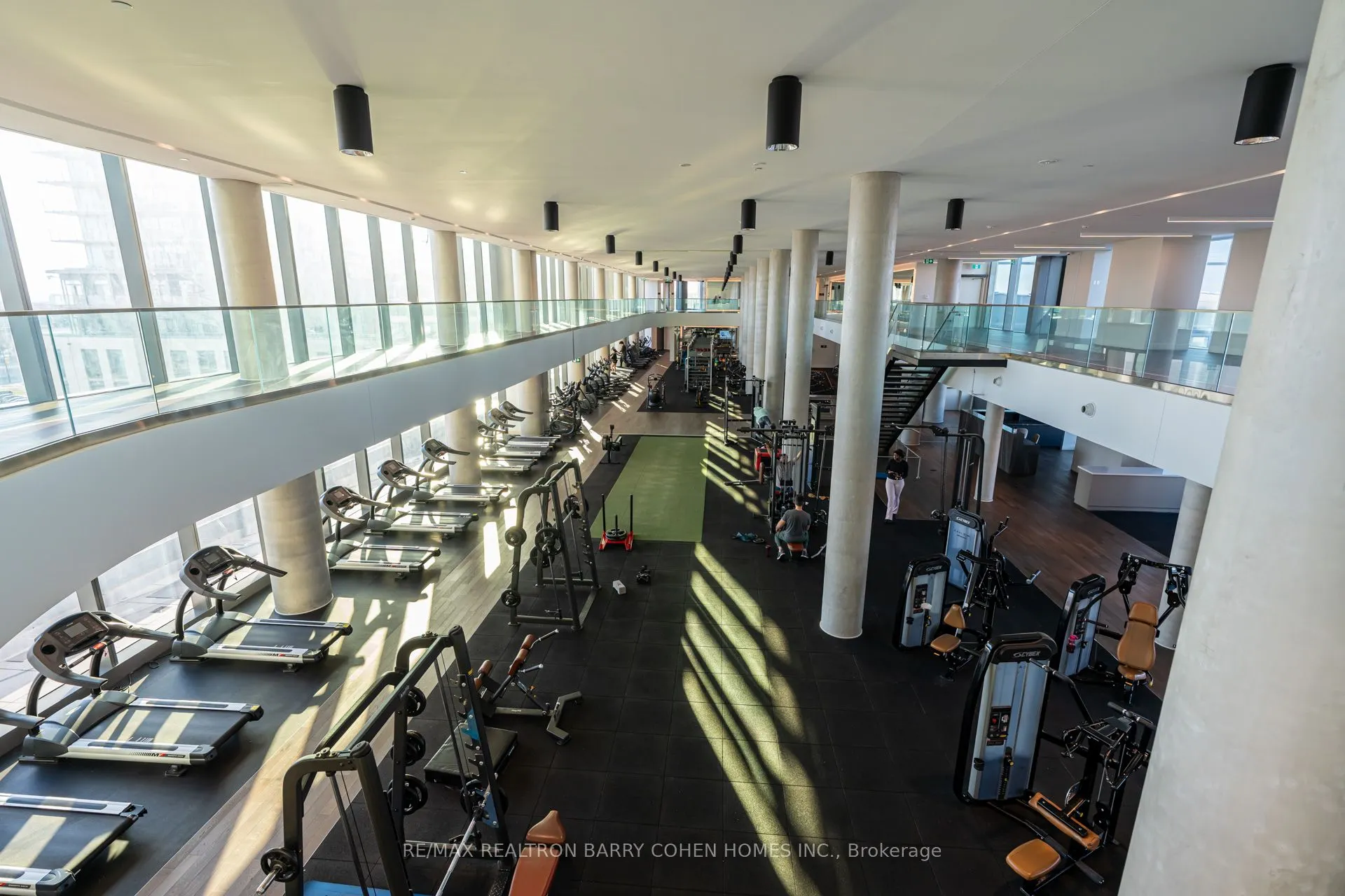 1000 Portage Parkway, #4015