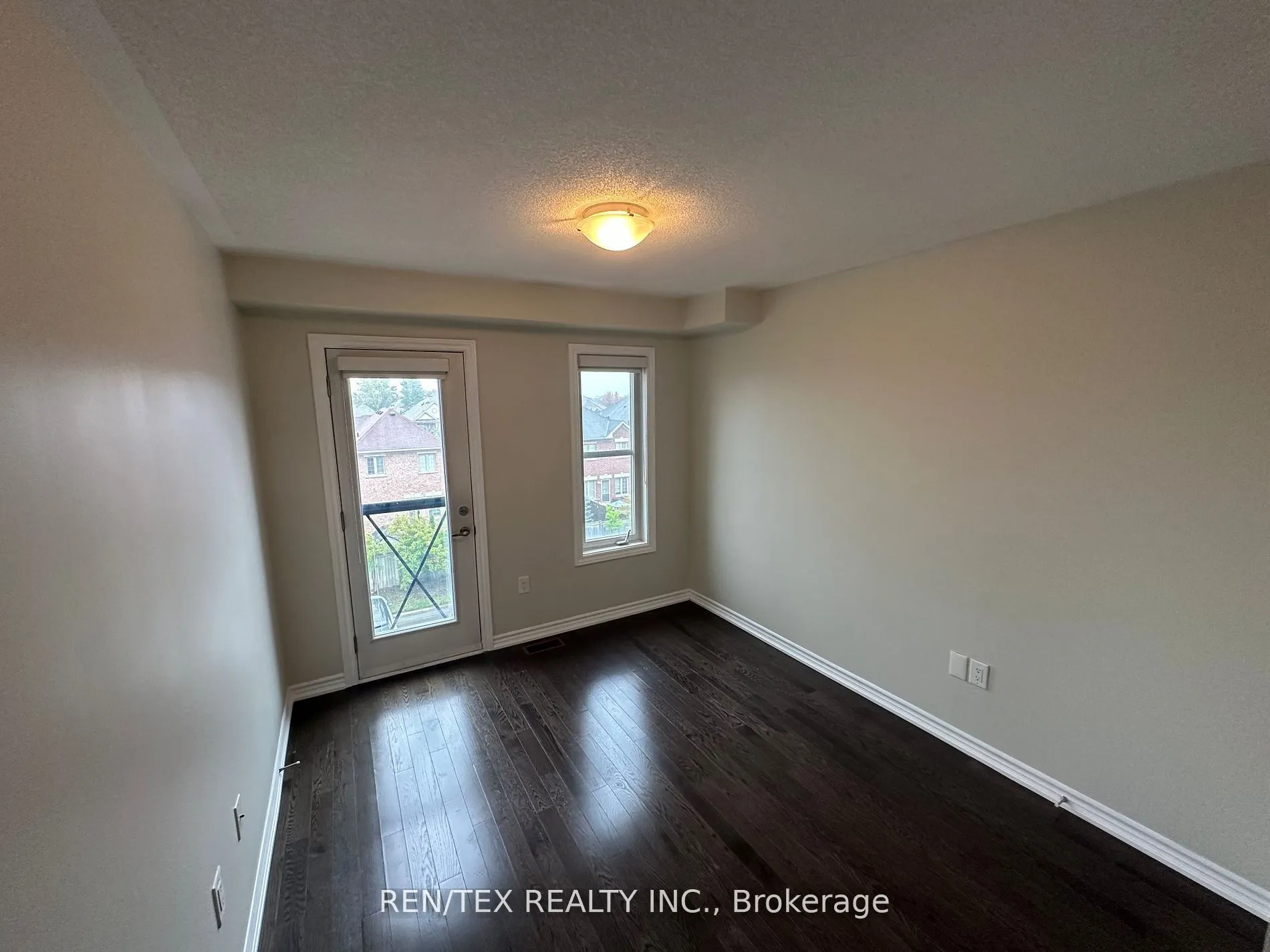 3865 Major Mackenzie Drive, #208