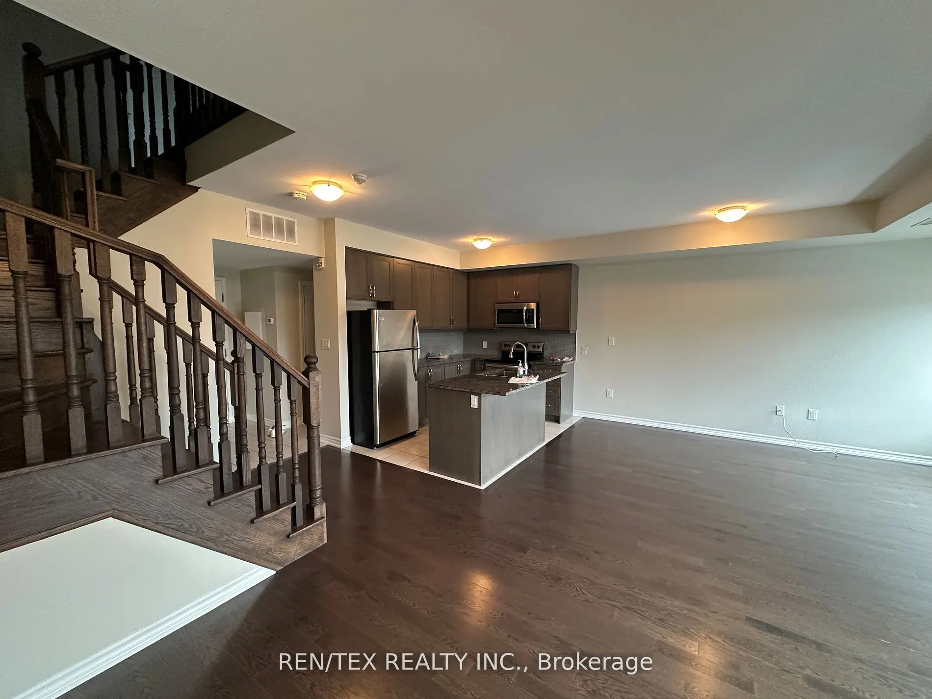 3865 Major Mackenzie Drive, #208