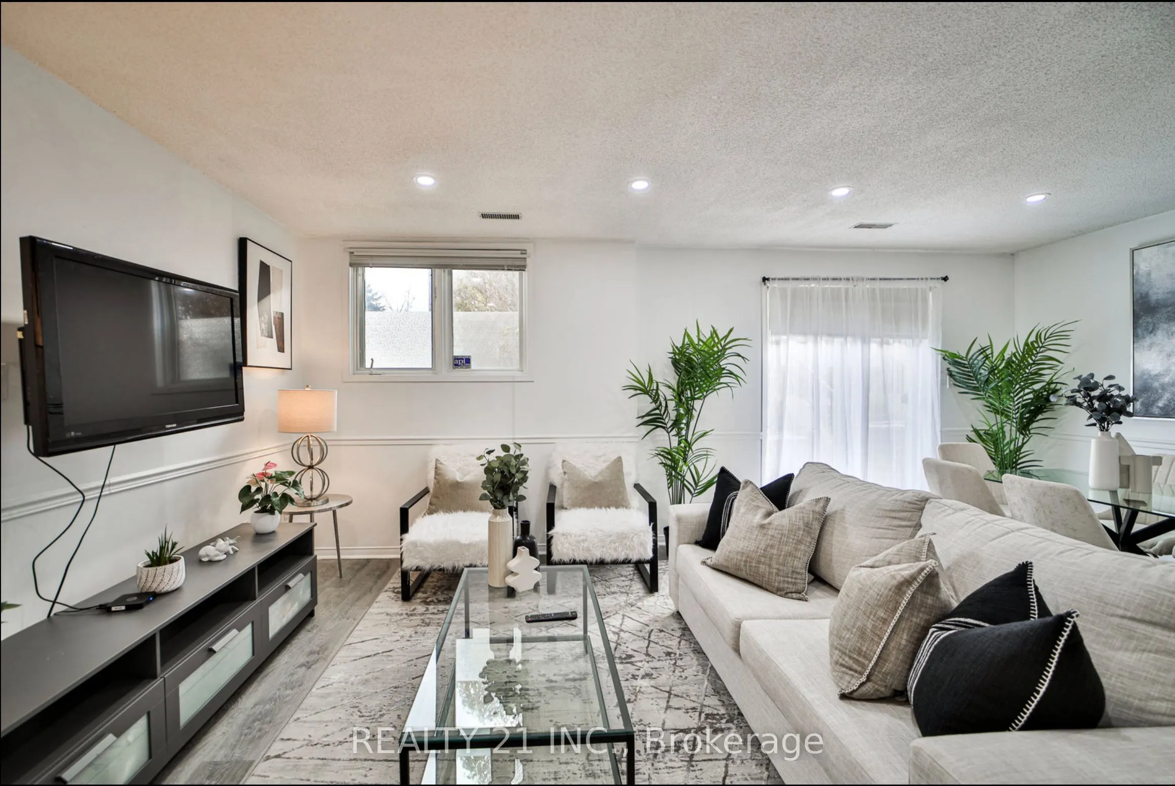 75 Weldrick Road E, #1036