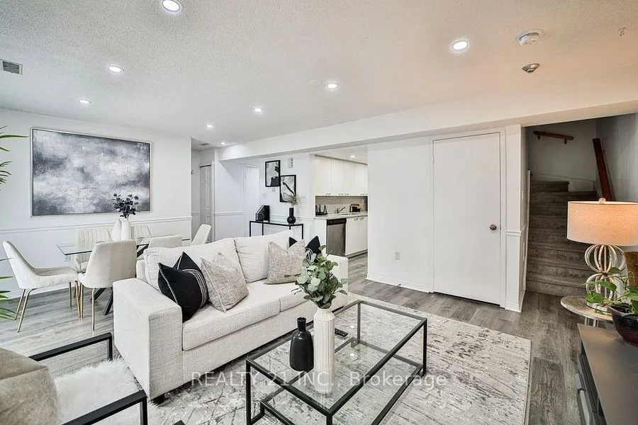 75 Weldrick Road E, #1036