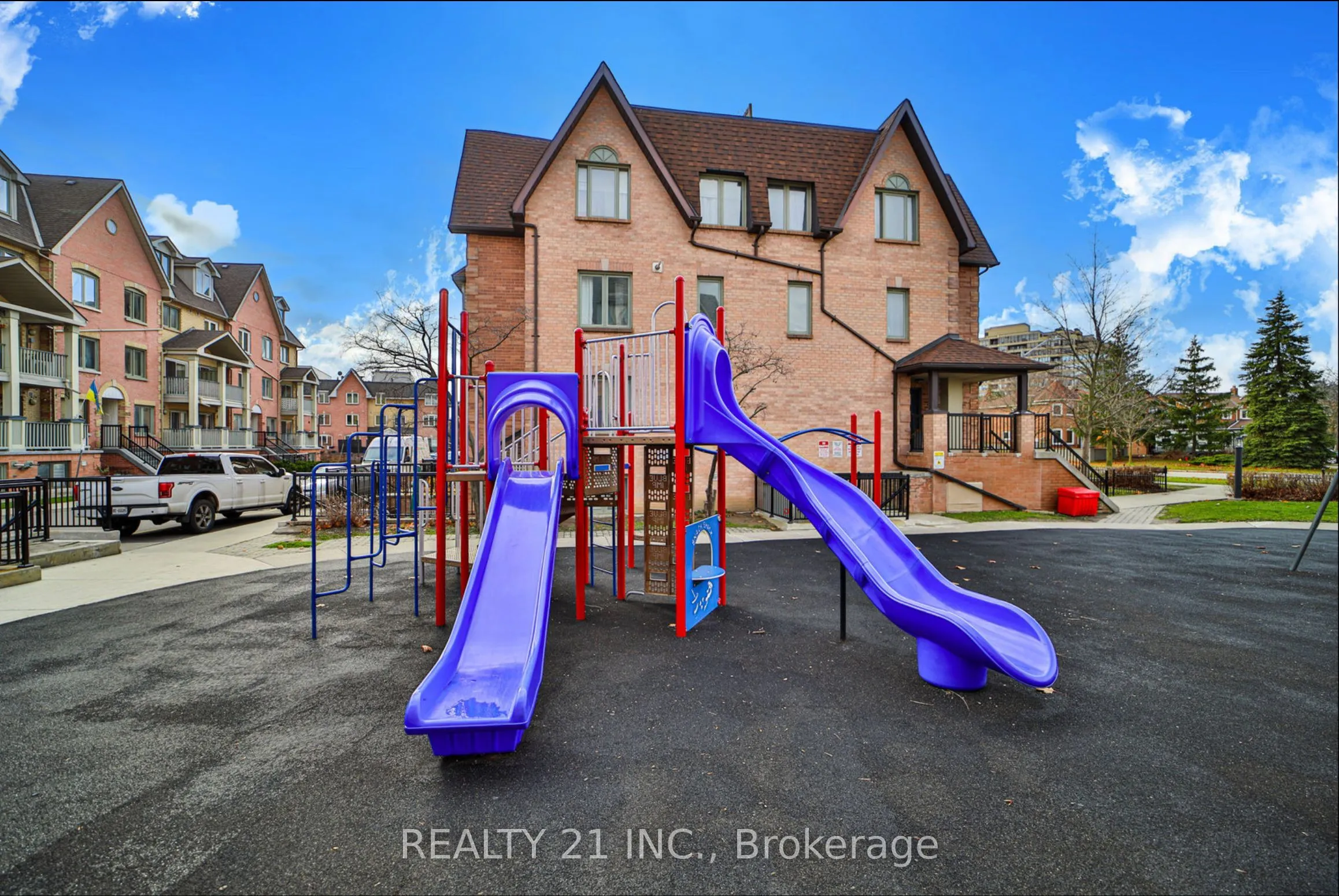 75 Weldrick Road E, #1036